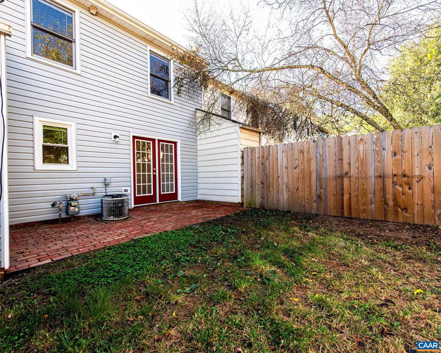 1421 MINOR RIDGE CT, CHARLOTTESVILLE, Virginia 22901, 3 Bedrooms Bedrooms, ,1 BathroomBathrooms,Residential,For sale,1421 MINOR RIDGE CT,669738 MLS # 669738