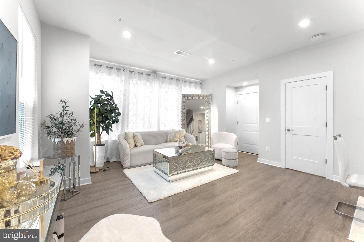 43785 TRANSIT SQ, ASHBURN, Virginia 20147, 3 Bedrooms Bedrooms, 8 Rooms Rooms,2 BathroomsBathrooms,Residential,For sale,43785 TRANSIT SQ,VALO2108356 MLS # VALO2108356 43785 TRANSIT SQ, ASHBURN, Virginia 20147, 3 Bedrooms Bedrooms, 8 Rooms Rooms,2 BathroomsBathrooms,Residential,For sale,43785 TRANSIT SQ,VALO2108356 MLS # VALO2108356