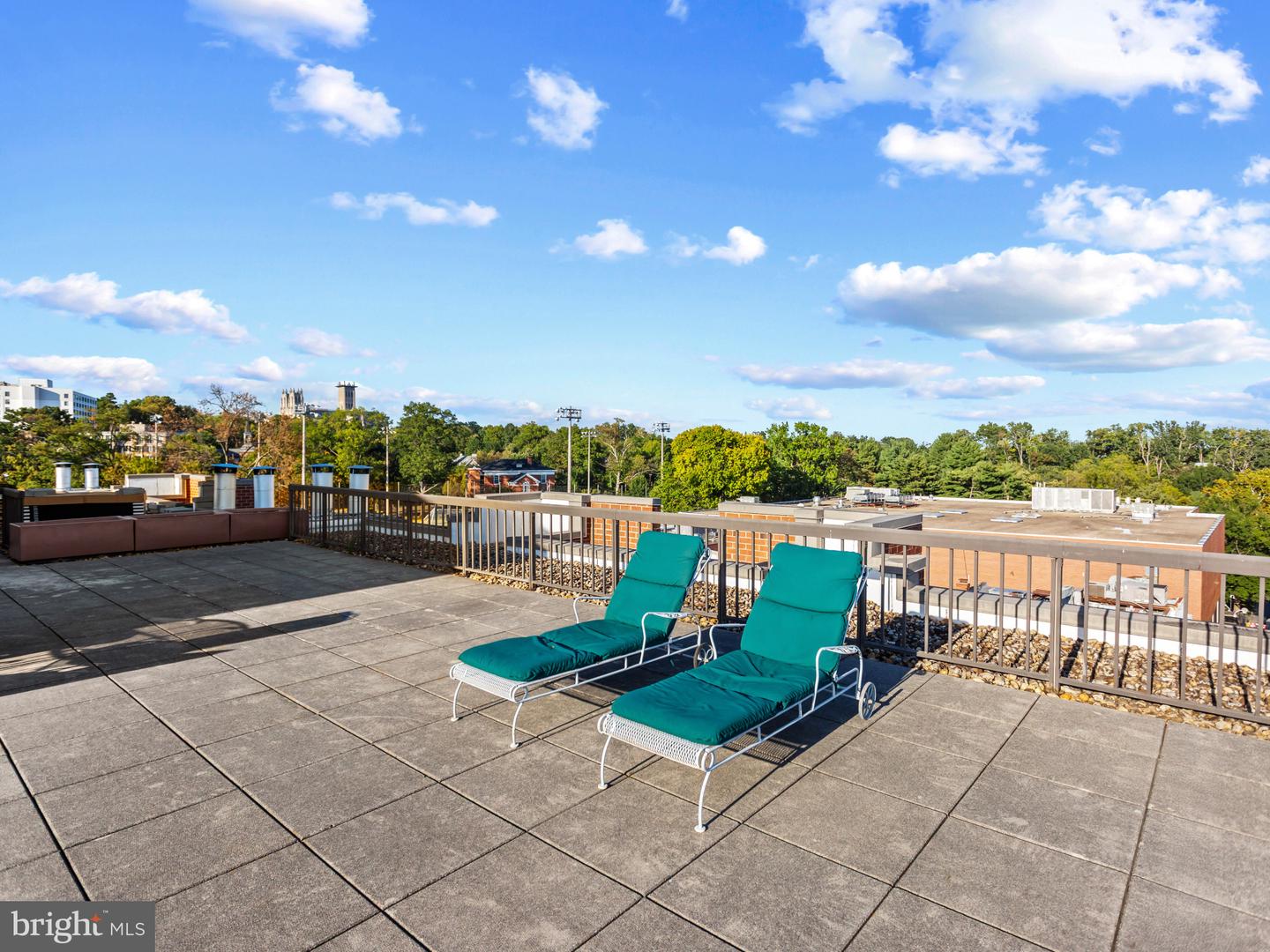 2320 WISCONSIN AVE NW #206, WASHINGTON, District Of Columbia 20007, 1 Bedroom Bedrooms, ,1 BathroomBathrooms,Residential,For sale,2320 WISCONSIN AVE NW #206,DCDC2225904 MLS # DCDC2225904