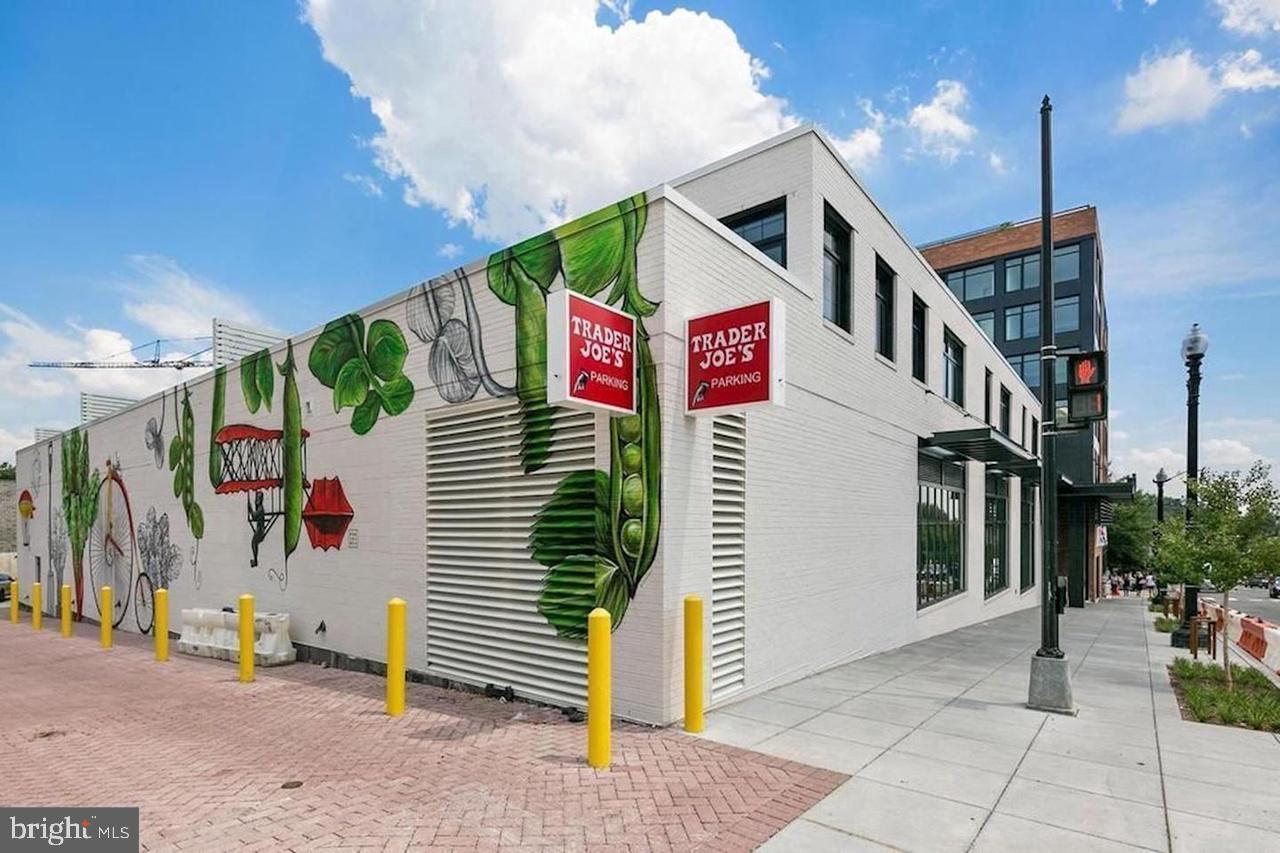 2320 WISCONSIN AVE NW #206, WASHINGTON, District Of Columbia 20007, 1 Bedroom Bedrooms, ,1 BathroomBathrooms,Residential,For sale,2320 WISCONSIN AVE NW #206,DCDC2225904 MLS # DCDC2225904