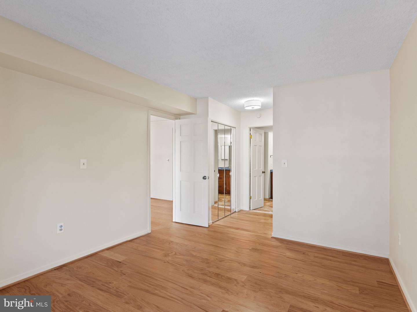 2320 WISCONSIN AVE NW #206, WASHINGTON, District Of Columbia 20007, 1 Bedroom Bedrooms, ,1 BathroomBathrooms,Residential,For sale,2320 WISCONSIN AVE NW #206,DCDC2225904 MLS # DCDC2225904