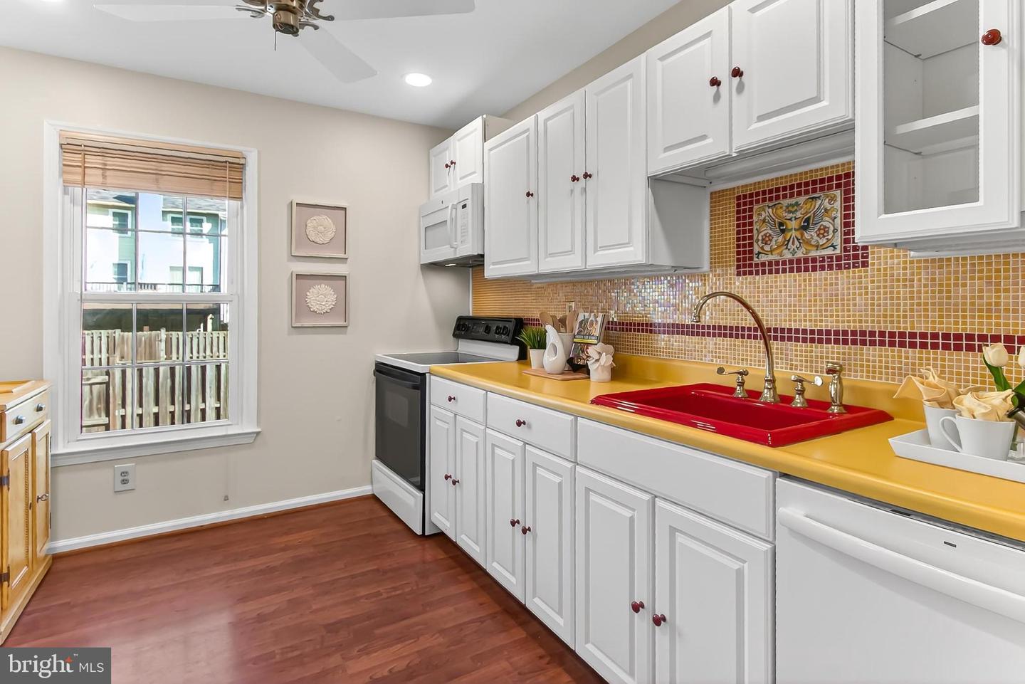 2810 ANDIRON LN, VIENNA, Virginia 22180, 3 Bedrooms Bedrooms, ,2 BathroomsBathrooms,Residential,For sale,2810 ANDIRON LN,VAFX2273176 MLS # VAFX2273176