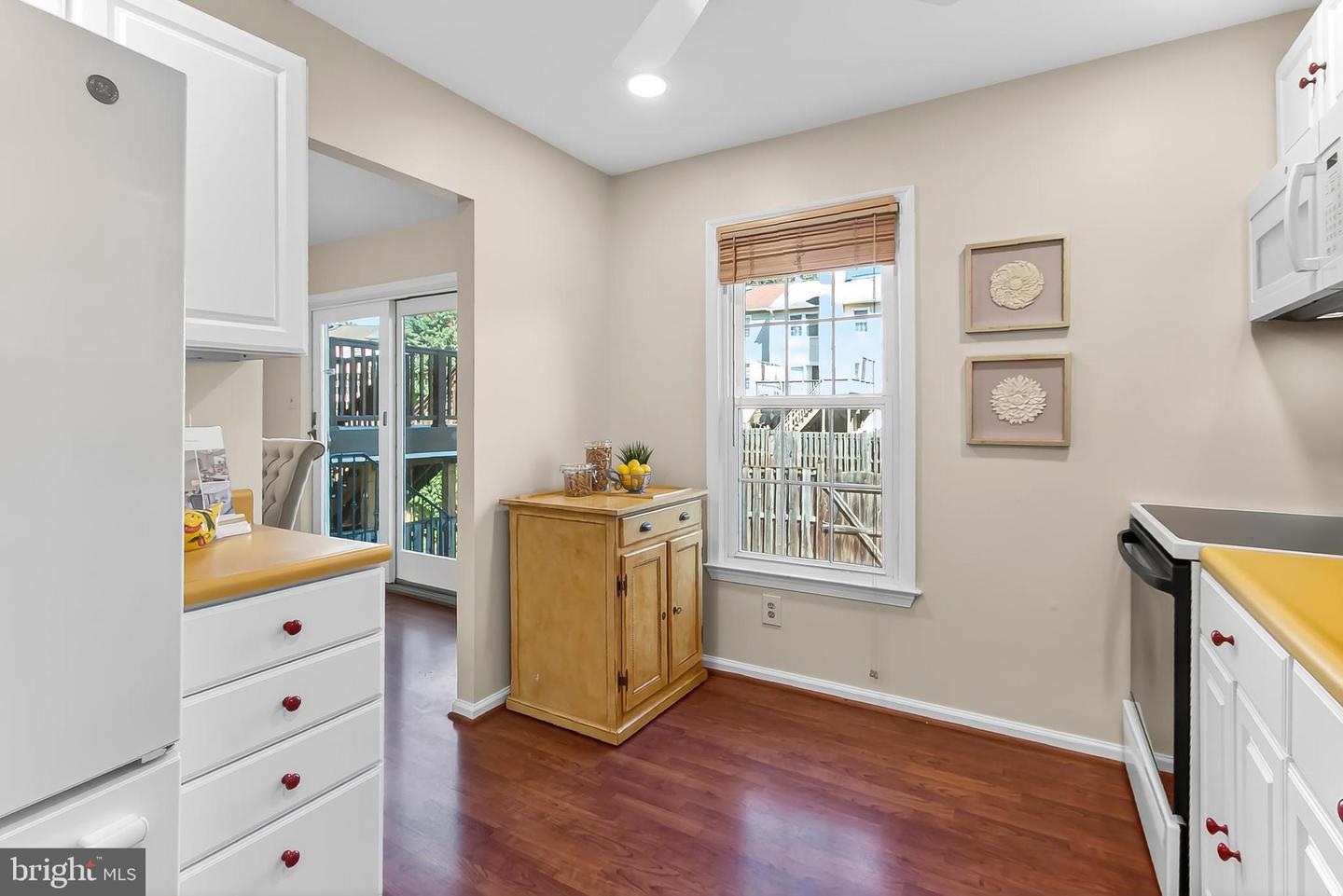 2810 ANDIRON LN, VIENNA, Virginia 22180, 3 Bedrooms Bedrooms, ,2 BathroomsBathrooms,Residential,For sale,2810 ANDIRON LN,VAFX2273176 MLS # VAFX2273176