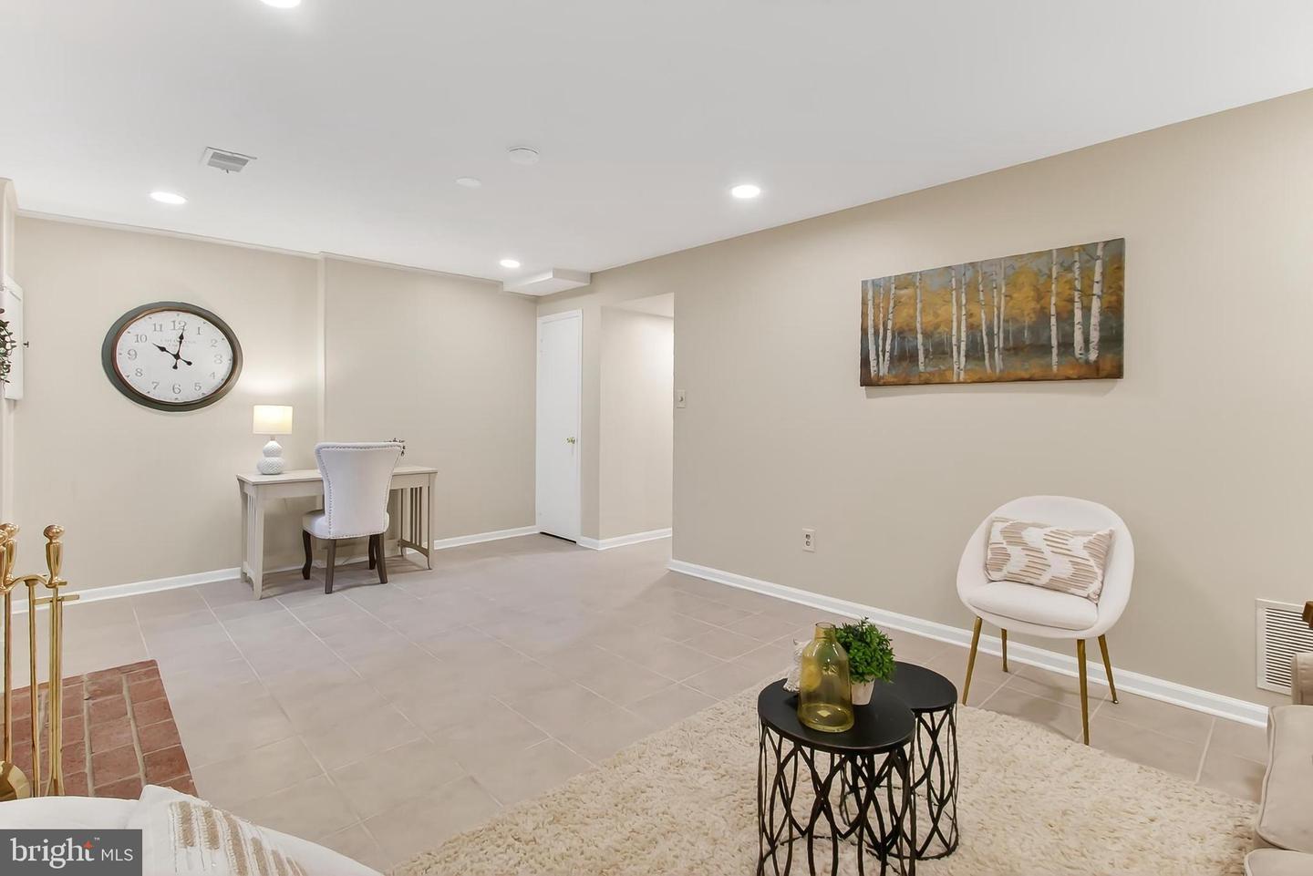 2810 ANDIRON LN, VIENNA, Virginia 22180, 3 Bedrooms Bedrooms, ,2 BathroomsBathrooms,Residential,For sale,2810 ANDIRON LN,VAFX2273176 MLS # VAFX2273176