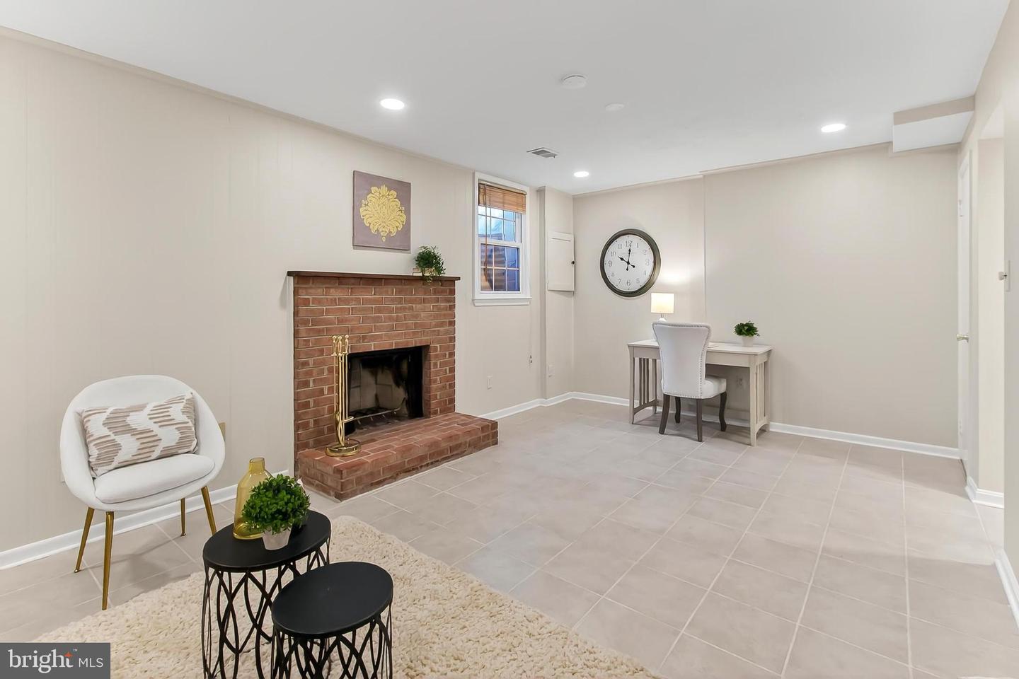 2810 ANDIRON LN, VIENNA, Virginia 22180, 3 Bedrooms Bedrooms, ,2 BathroomsBathrooms,Residential,For sale,2810 ANDIRON LN,VAFX2273176 MLS # VAFX2273176