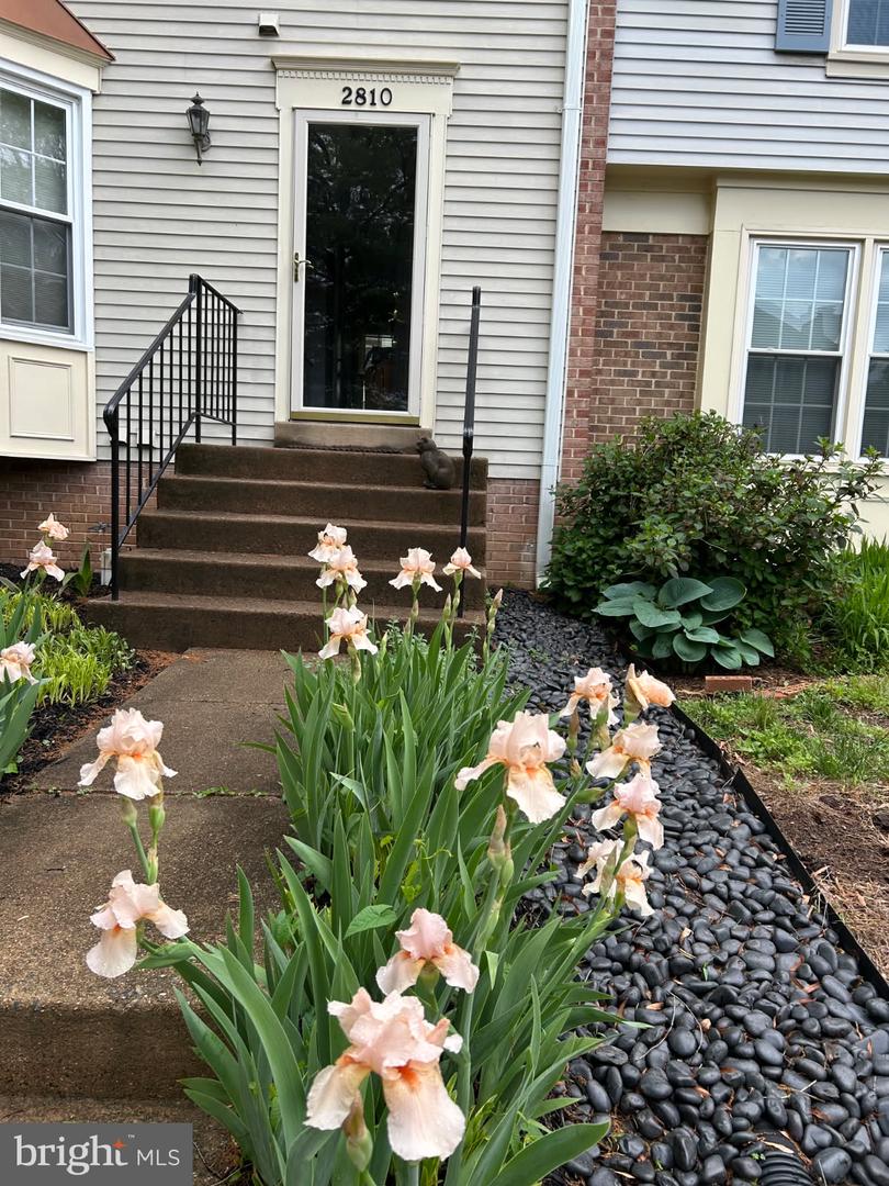 2810 ANDIRON LN, VIENNA, Virginia 22180, 3 Bedrooms Bedrooms, ,2 BathroomsBathrooms,Residential,For sale,2810 ANDIRON LN,VAFX2273176 MLS # VAFX2273176