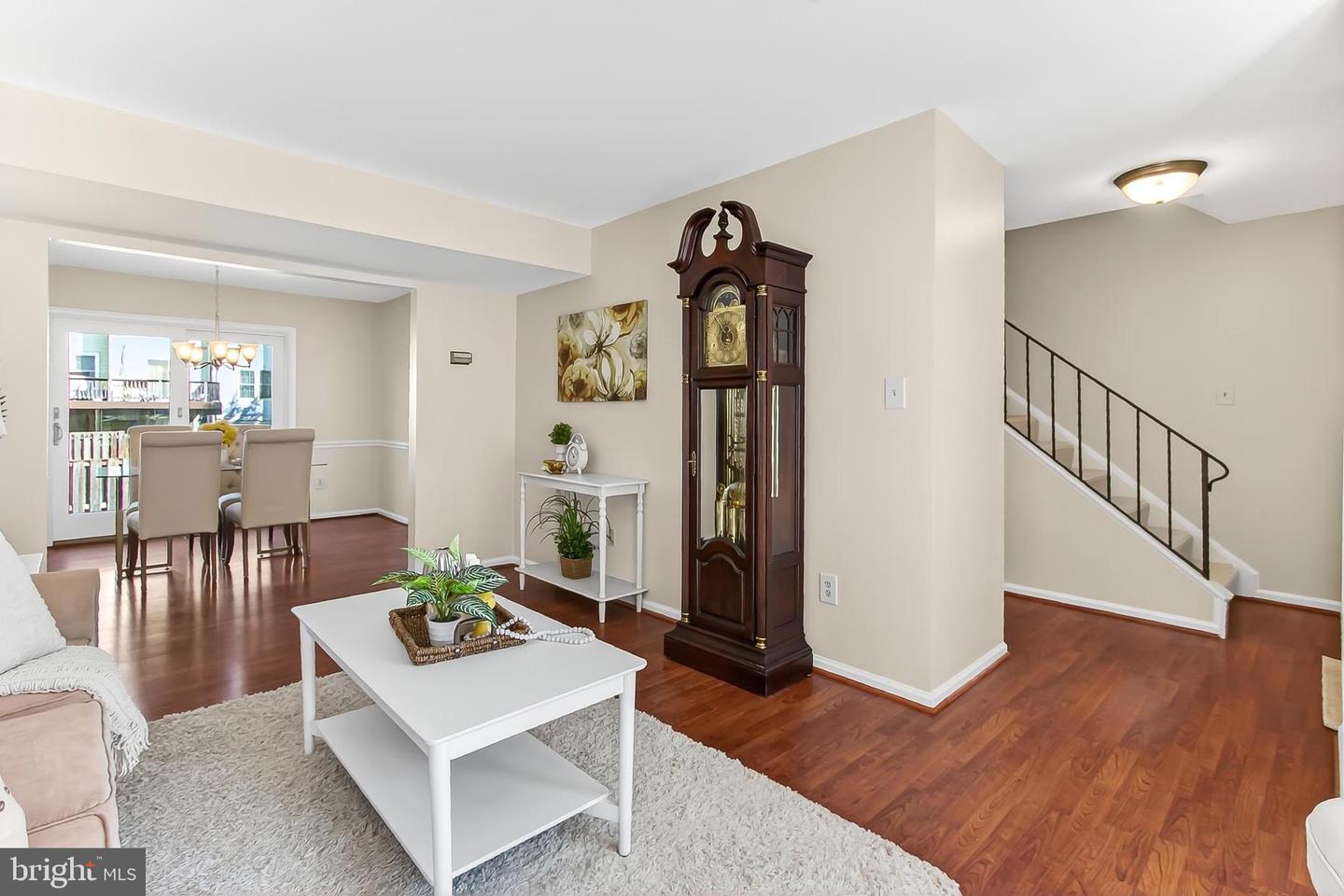 2810 ANDIRON LN, VIENNA, Virginia 22180, 3 Bedrooms Bedrooms, ,2 BathroomsBathrooms,Residential,For sale,2810 ANDIRON LN,VAFX2273176 MLS # VAFX2273176