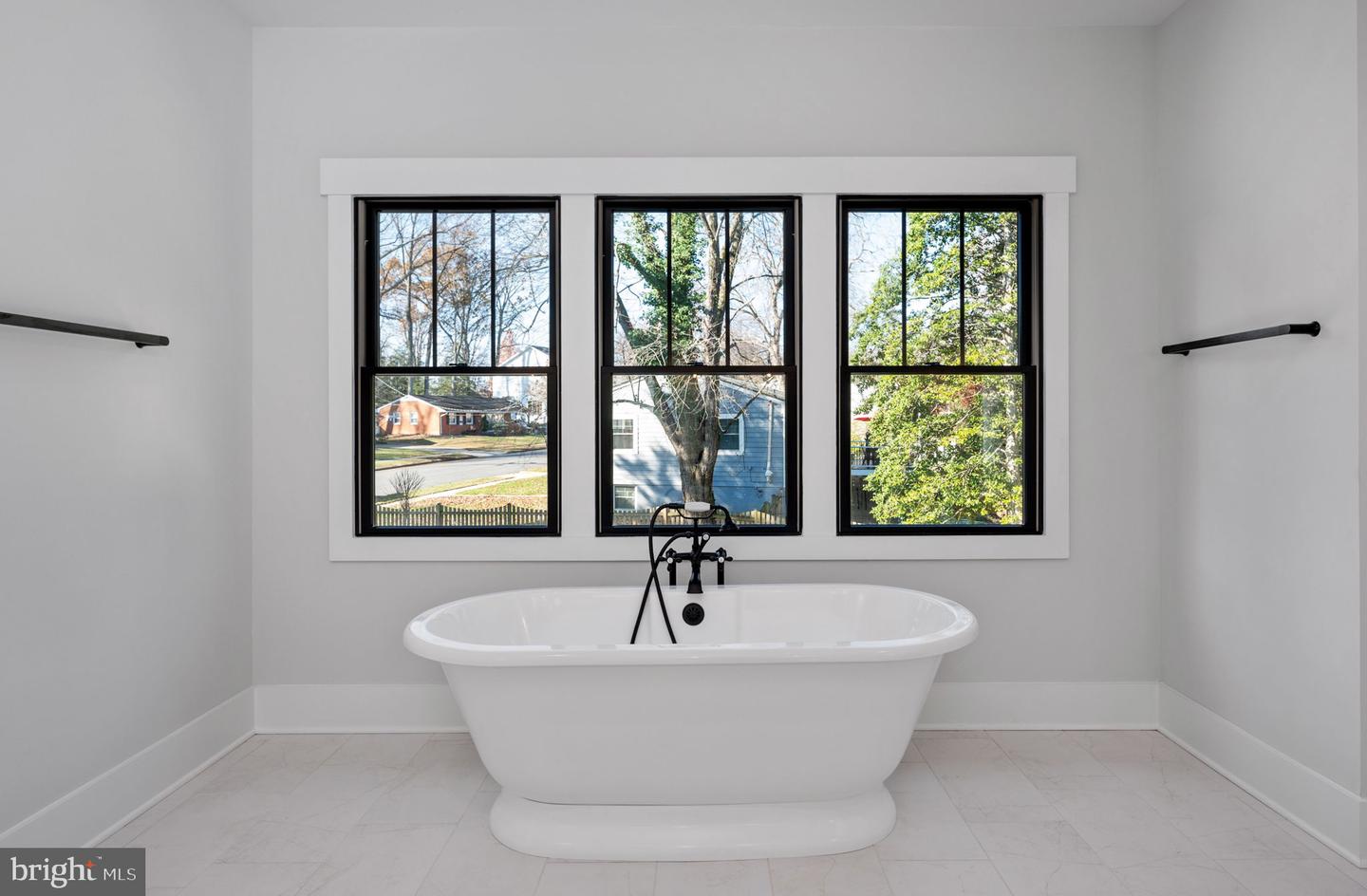 623 ECHOLS ST SE, VIENNA, Virginia 22180, 4 Bedrooms Bedrooms, 17 Rooms Rooms,5 BathroomsBathrooms,Residential,For sale,623 ECHOLS ST SE,VAFX2273208 MLS # VAFX2273208