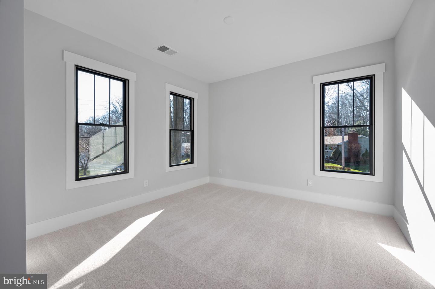 623 ECHOLS ST SE, VIENNA, Virginia 22180, 4 Bedrooms Bedrooms, 17 Rooms Rooms,5 BathroomsBathrooms,Residential,For sale,623 ECHOLS ST SE,VAFX2273208 MLS # VAFX2273208
