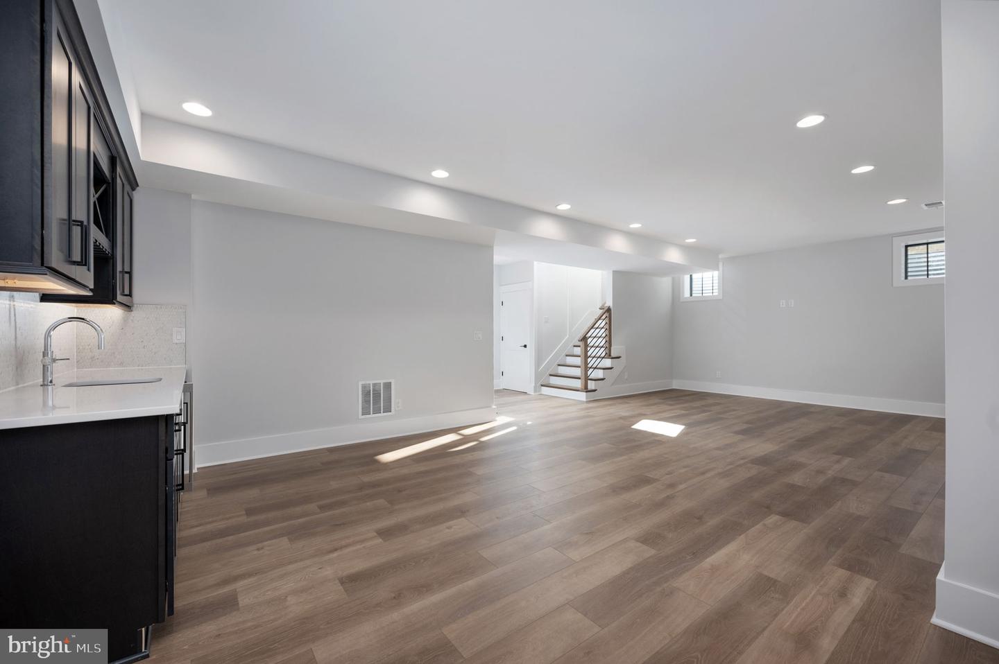 623 ECHOLS ST SE, VIENNA, Virginia 22180, 4 Bedrooms Bedrooms, 17 Rooms Rooms,5 BathroomsBathrooms,Residential,For sale,623 ECHOLS ST SE,VAFX2273208 MLS # VAFX2273208