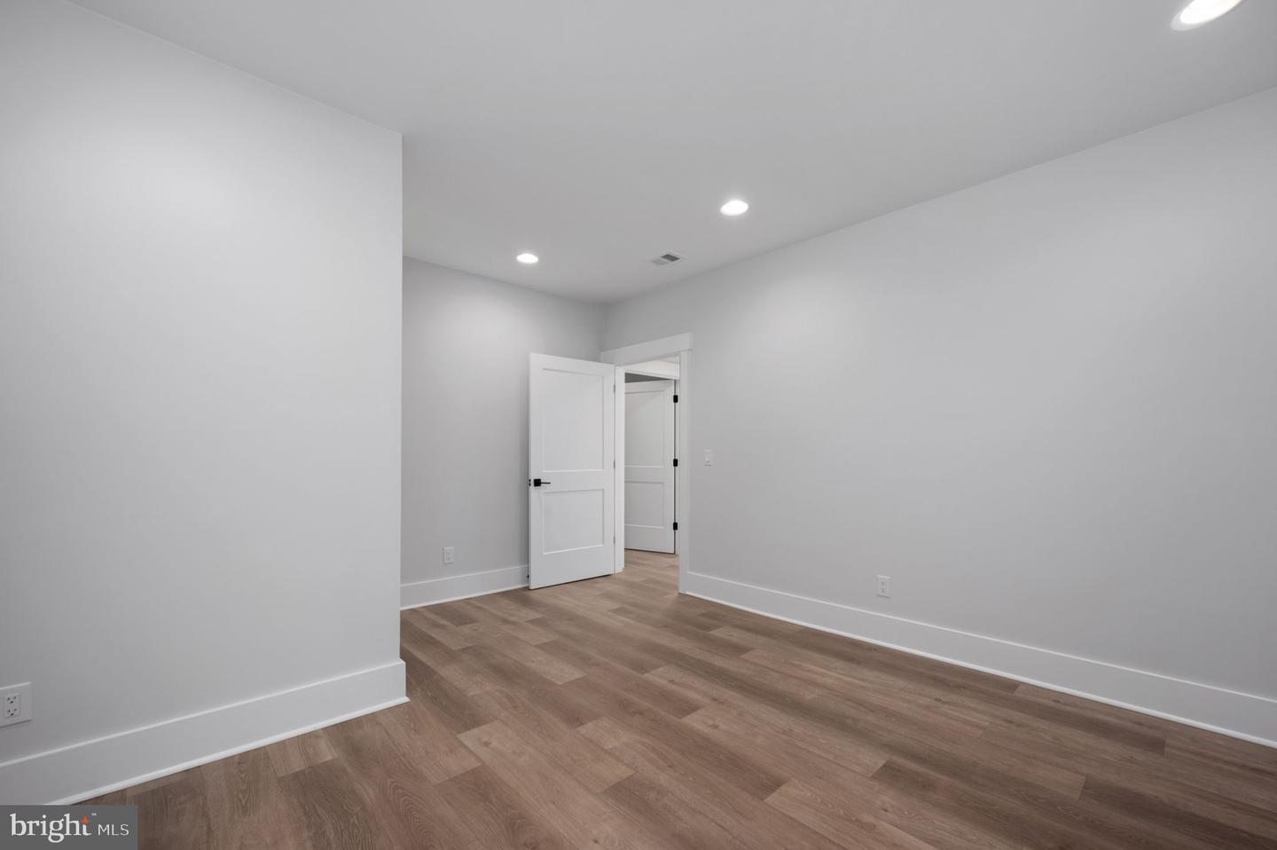 623 ECHOLS ST SE, VIENNA, Virginia 22180, 4 Bedrooms Bedrooms, 17 Rooms Rooms,5 BathroomsBathrooms,Residential,For sale,623 ECHOLS ST SE,VAFX2273208 MLS # VAFX2273208