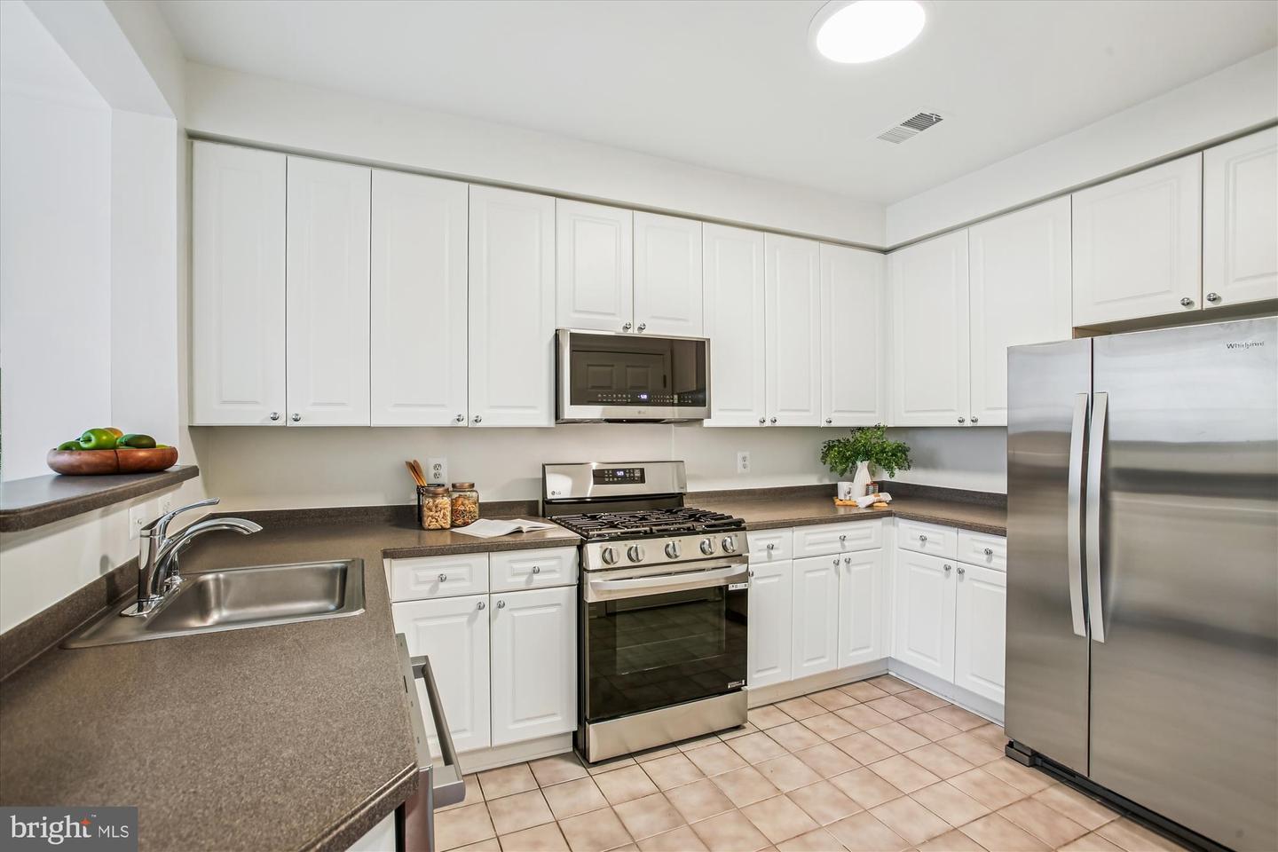 1855 STRATFORD PARK PL #312, RESTON, Virginia 20190, 2 Bedrooms Bedrooms, ,2 BathroomsBathrooms,Residential,For sale,1855 STRATFORD PARK PL #312,VAFX2273284 MLS # VAFX2273284