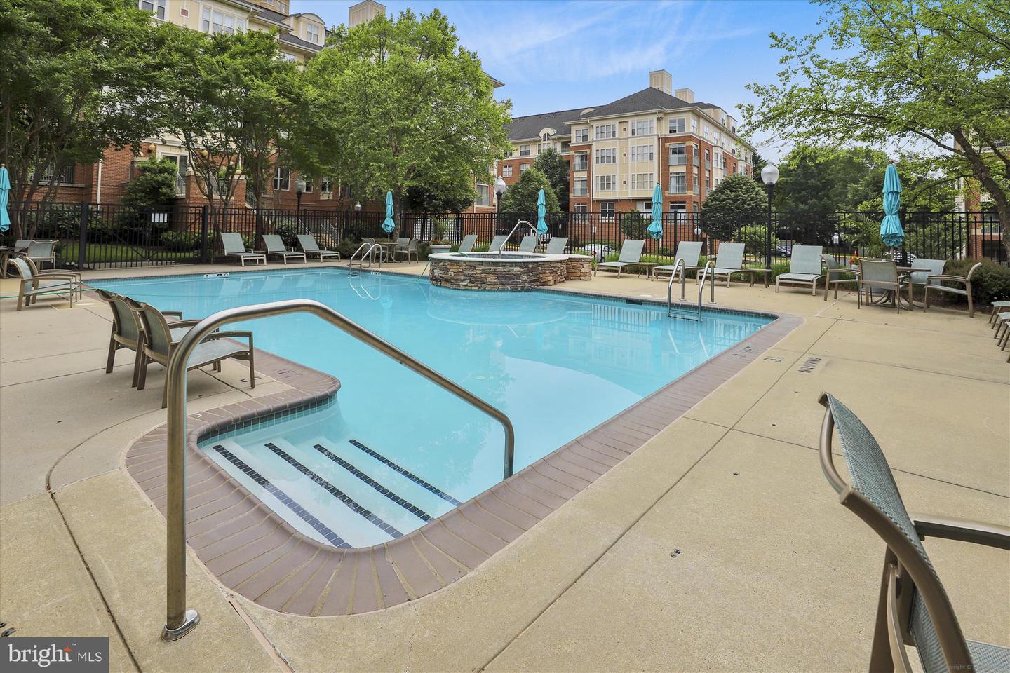 1855 STRATFORD PARK PL #312, RESTON, Virginia 20190, 2 Bedrooms Bedrooms, ,2 BathroomsBathrooms,Residential,For sale,1855 STRATFORD PARK PL #312,VAFX2273284 MLS # VAFX2273284