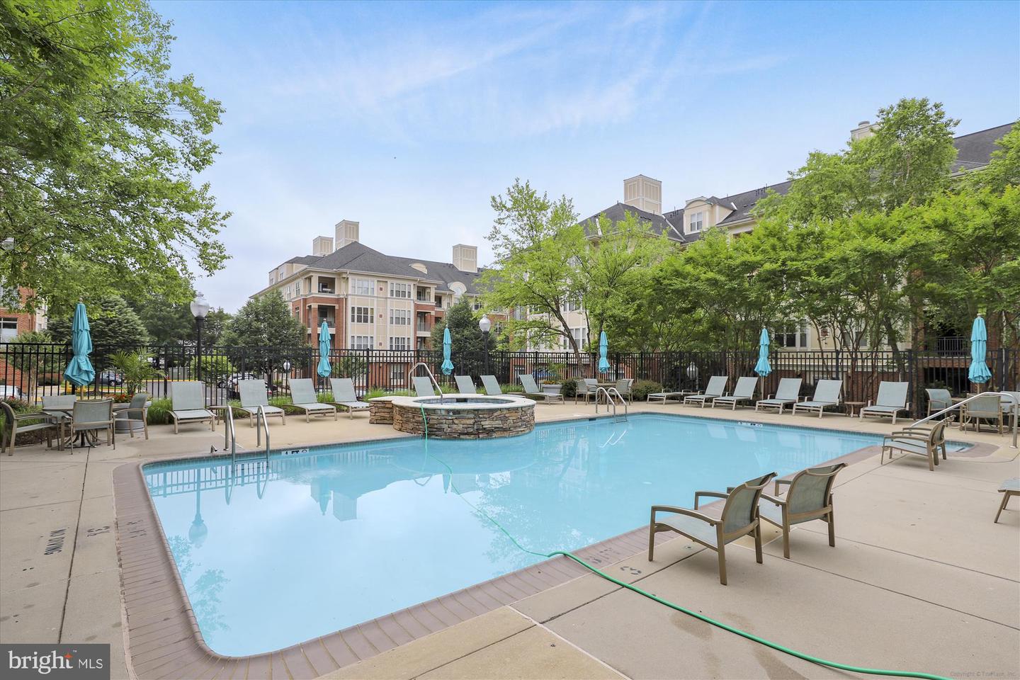1855 STRATFORD PARK PL #312, RESTON, Virginia 20190, 2 Bedrooms Bedrooms, ,2 BathroomsBathrooms,Residential,For sale,1855 STRATFORD PARK PL #312,VAFX2273284 MLS # VAFX2273284