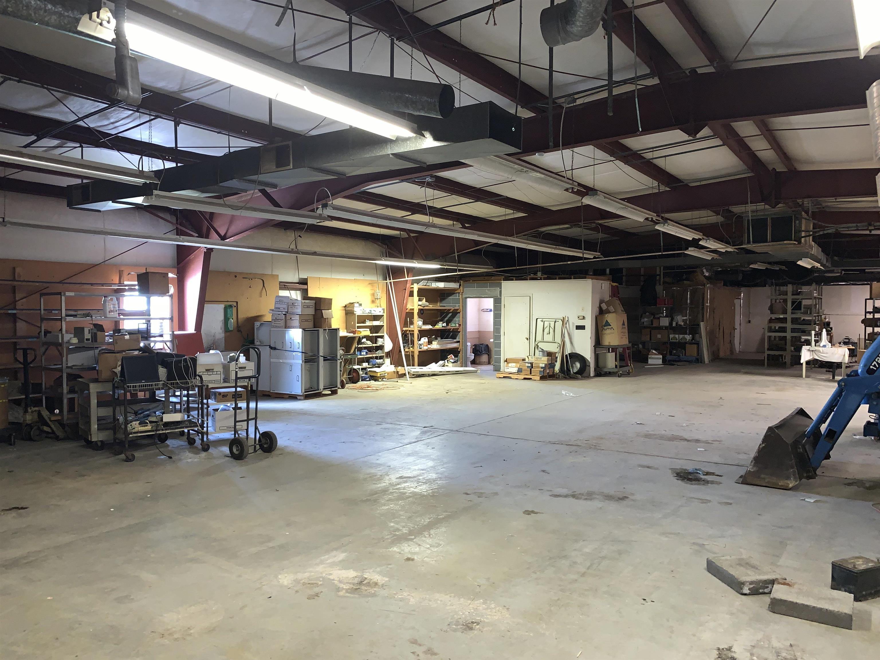 52 MID VALLEY LN, VERONA, Virginia 24482, ,Commercial,52 MID VALLEY LN,661387 MLS # 661387