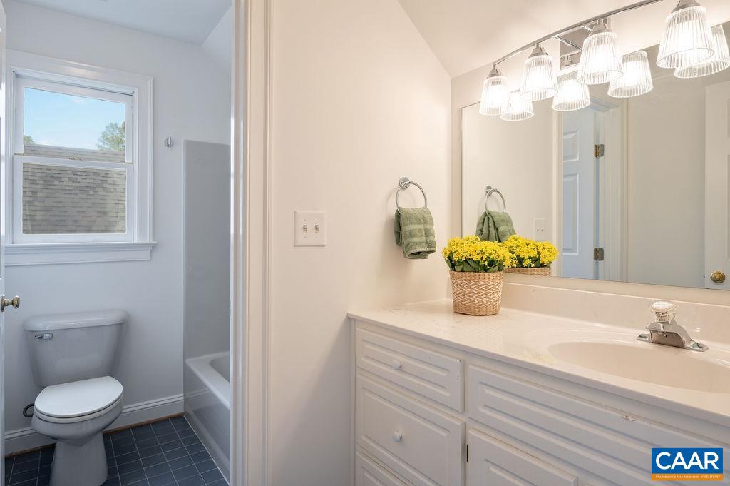 1526 BREMERTON LN, KESWICK, Virginia 22947, 4 Bedrooms Bedrooms, ,3 BathroomsBathrooms,Residential,For sale,1526 BREMERTON LN,669772 MLS # 669772
