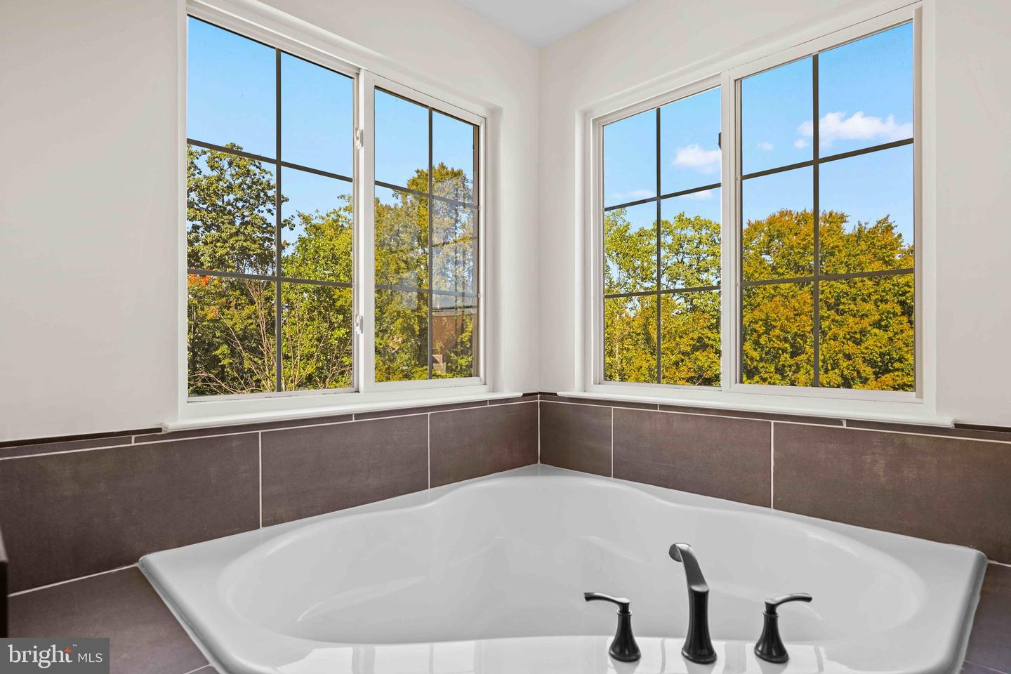 3312 EAGLE RIDGE DR, WOODBRIDGE, Virginia 22191, 5 Bedrooms Bedrooms, ,3 BathroomsBathrooms,Residential,For sale,3312 EAGLE RIDGE DR,VAPW2105596 MLS # VAPW2105596 3312 EAGLE RIDGE DR, WOODBRIDGE, Virginia 22191, 5 Bedrooms Bedrooms, ,3 BathroomsBathrooms,Residential,For sale,3312 EAGLE RIDGE DR,VAPW2105596 MLS # VAPW2105596