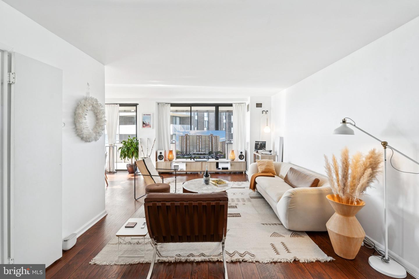 250 S REYNOLDS ST #703, ALEXANDRIA, Virginia 22304, 2 Bedrooms Bedrooms, ,2 BathroomsBathrooms,Residential,For sale,250 S REYNOLDS ST #703,VAAX2050660 MLS # VAAX2050660
