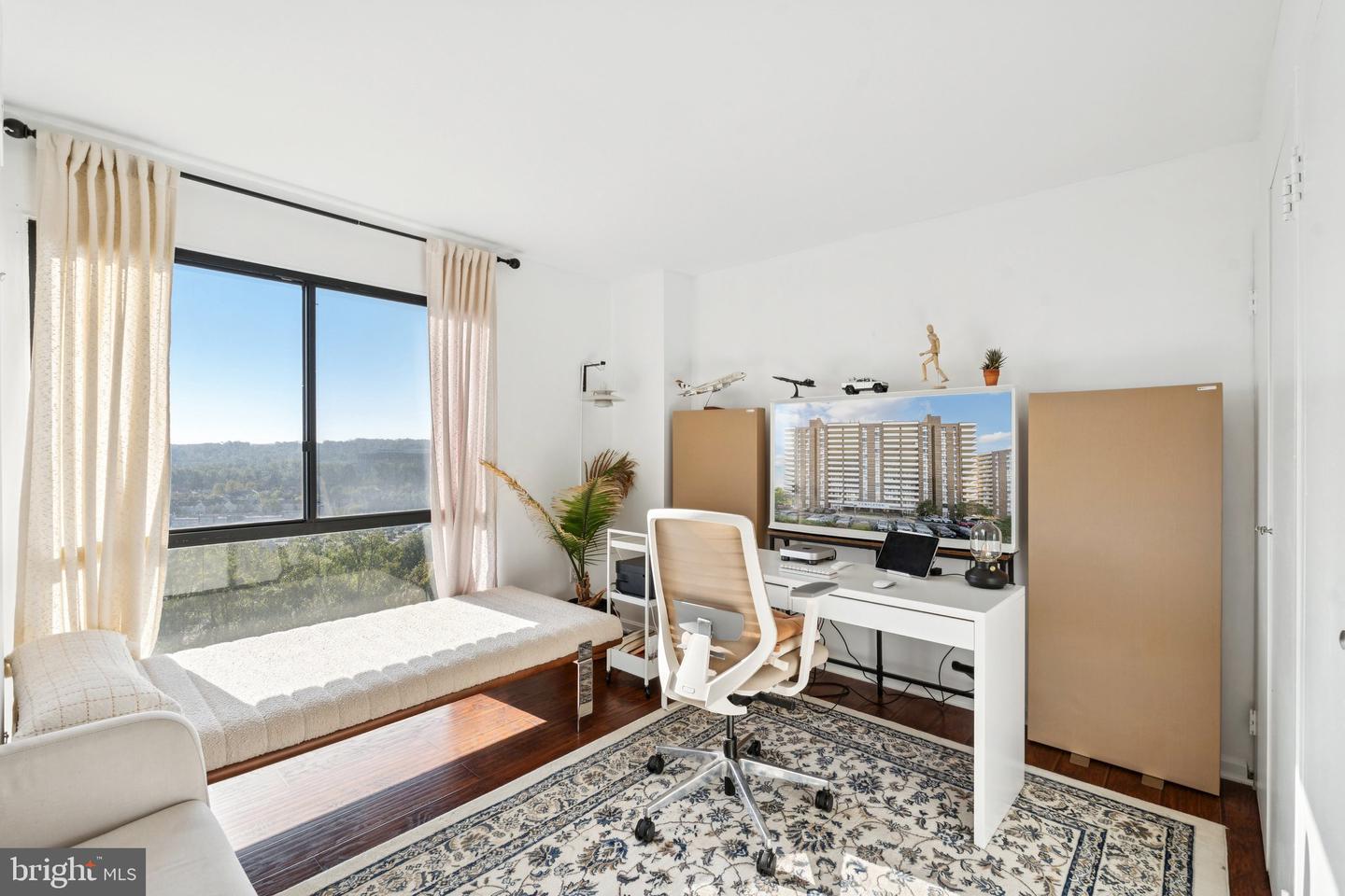 250 S REYNOLDS ST #703, ALEXANDRIA, Virginia 22304, 2 Bedrooms Bedrooms, ,2 BathroomsBathrooms,Residential,For sale,250 S REYNOLDS ST #703,VAAX2050660 MLS # VAAX2050660