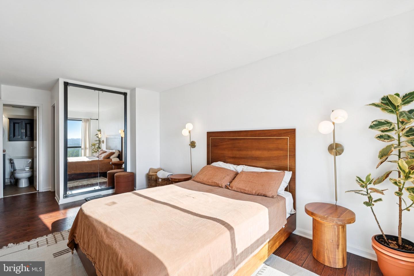 250 S REYNOLDS ST #703, ALEXANDRIA, Virginia 22304, 2 Bedrooms Bedrooms, ,2 BathroomsBathrooms,Residential,For sale,250 S REYNOLDS ST #703,VAAX2050660 MLS # VAAX2050660