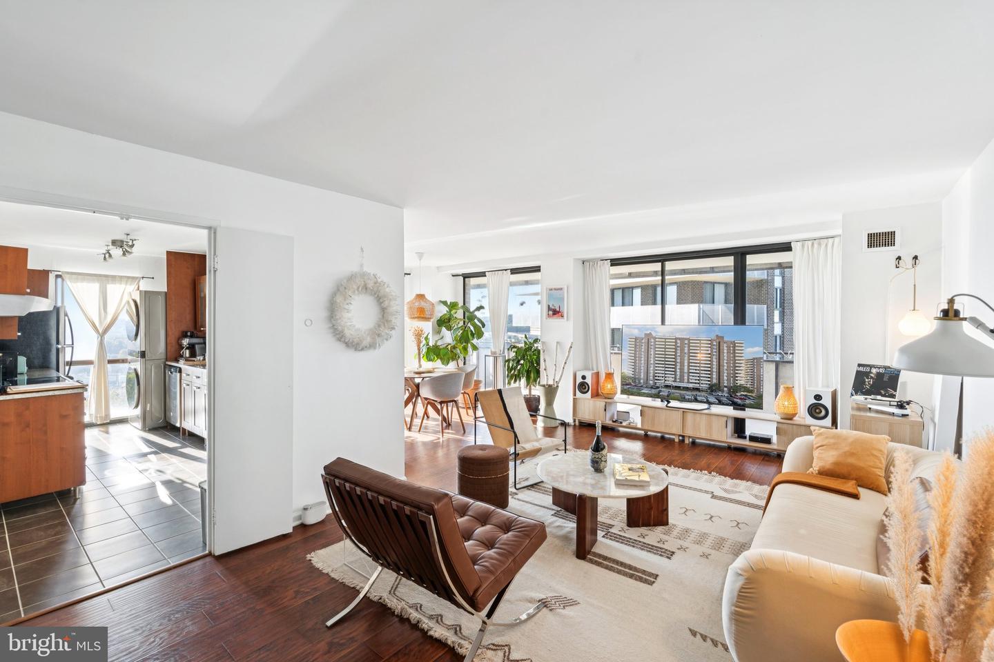 250 S REYNOLDS ST #703, ALEXANDRIA, Virginia 22304, 2 Bedrooms Bedrooms, ,2 BathroomsBathrooms,Residential,For sale,250 S REYNOLDS ST #703,VAAX2050660 MLS # VAAX2050660