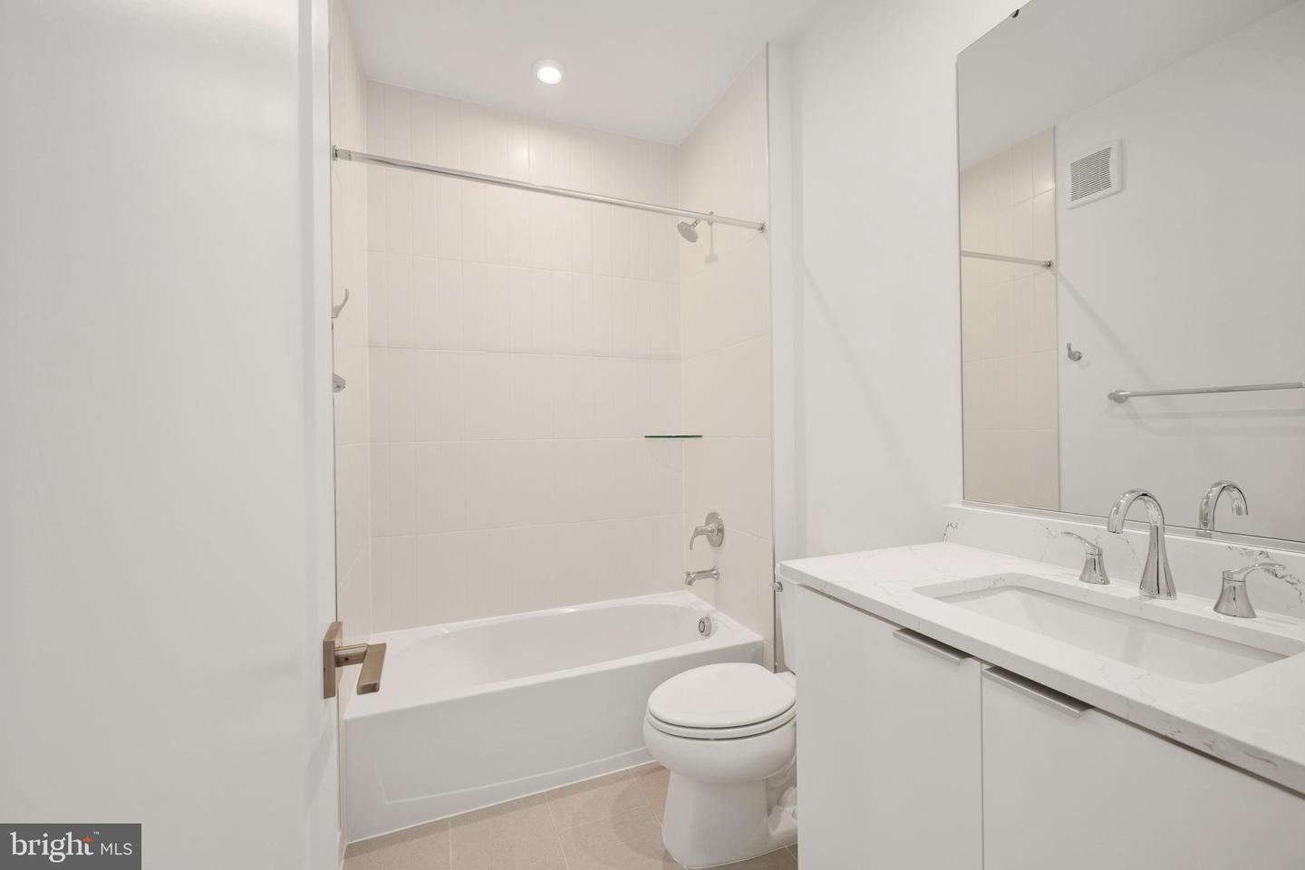 43501 MONROE CREST TER, ASHBURN, Virginia 20148, 3 Bedrooms Bedrooms, ,2 BathroomsBathrooms,Residential,For sale,43501 MONROE CREST TER,VALO2108532 MLS # VALO2108532