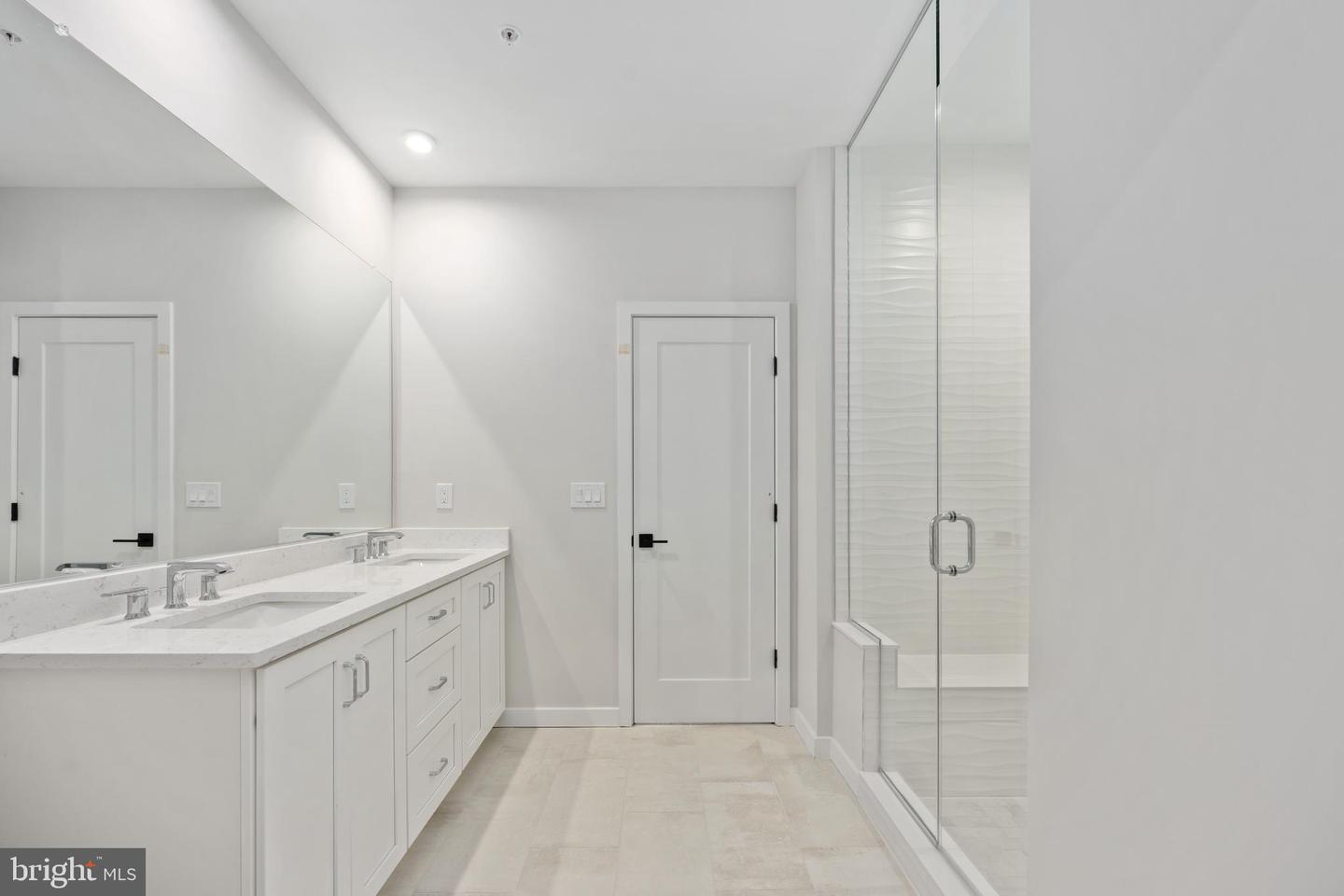 14361 GLEN MANOR DR, CHANTILLY, Virginia 20151, 2 Bedrooms Bedrooms, ,2 BathroomsBathrooms,Residential,For sale,14361 GLEN MANOR DR,VAFX2273566 MLS # VAFX2273566