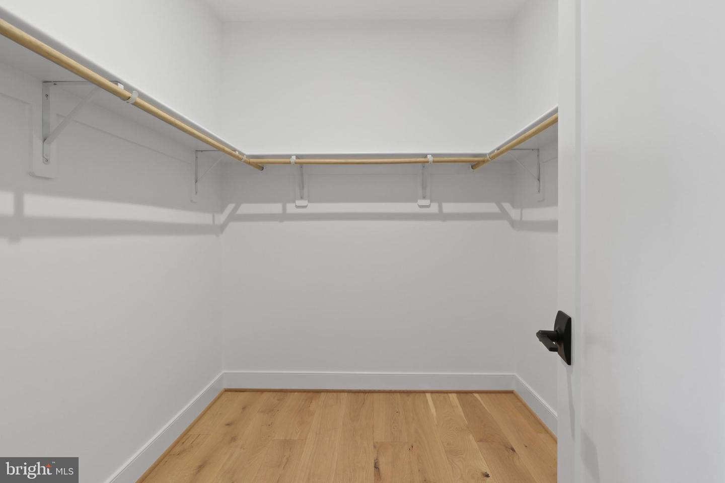 7416 SPORTSMAN DR, FALLS CHURCH, Virginia 22043, 4 Bedrooms Bedrooms, ,4 BathroomsBathrooms,Residential,For sale,7416 SPORTSMAN DR,VAFX2273578 MLS # VAFX2273578