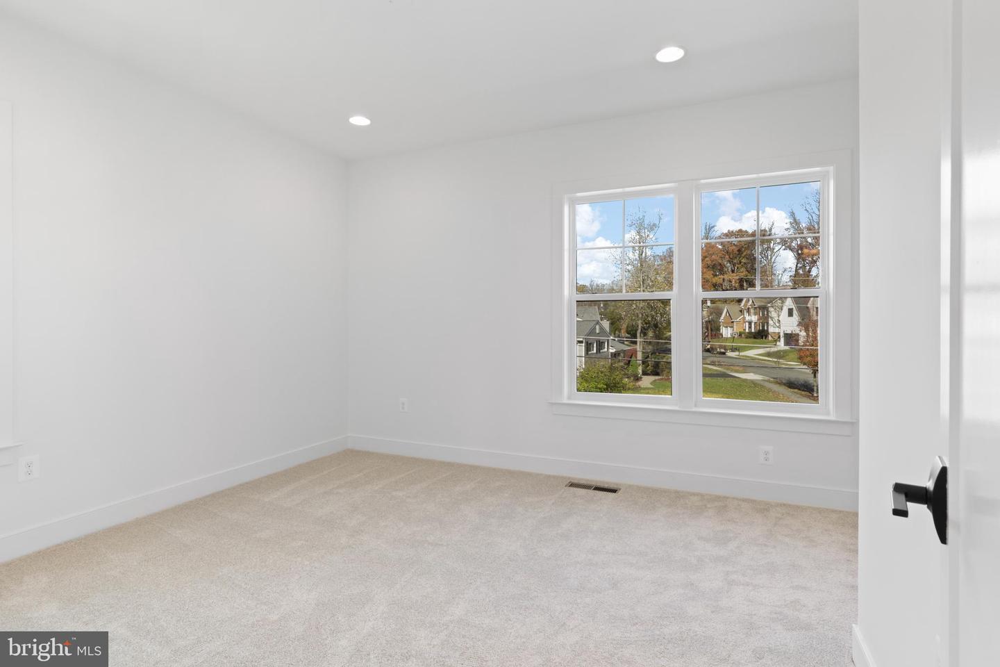 7416 SPORTSMAN DR, FALLS CHURCH, Virginia 22043, 4 Bedrooms Bedrooms, ,4 BathroomsBathrooms,Residential,For sale,7416 SPORTSMAN DR,VAFX2273578 MLS # VAFX2273578
