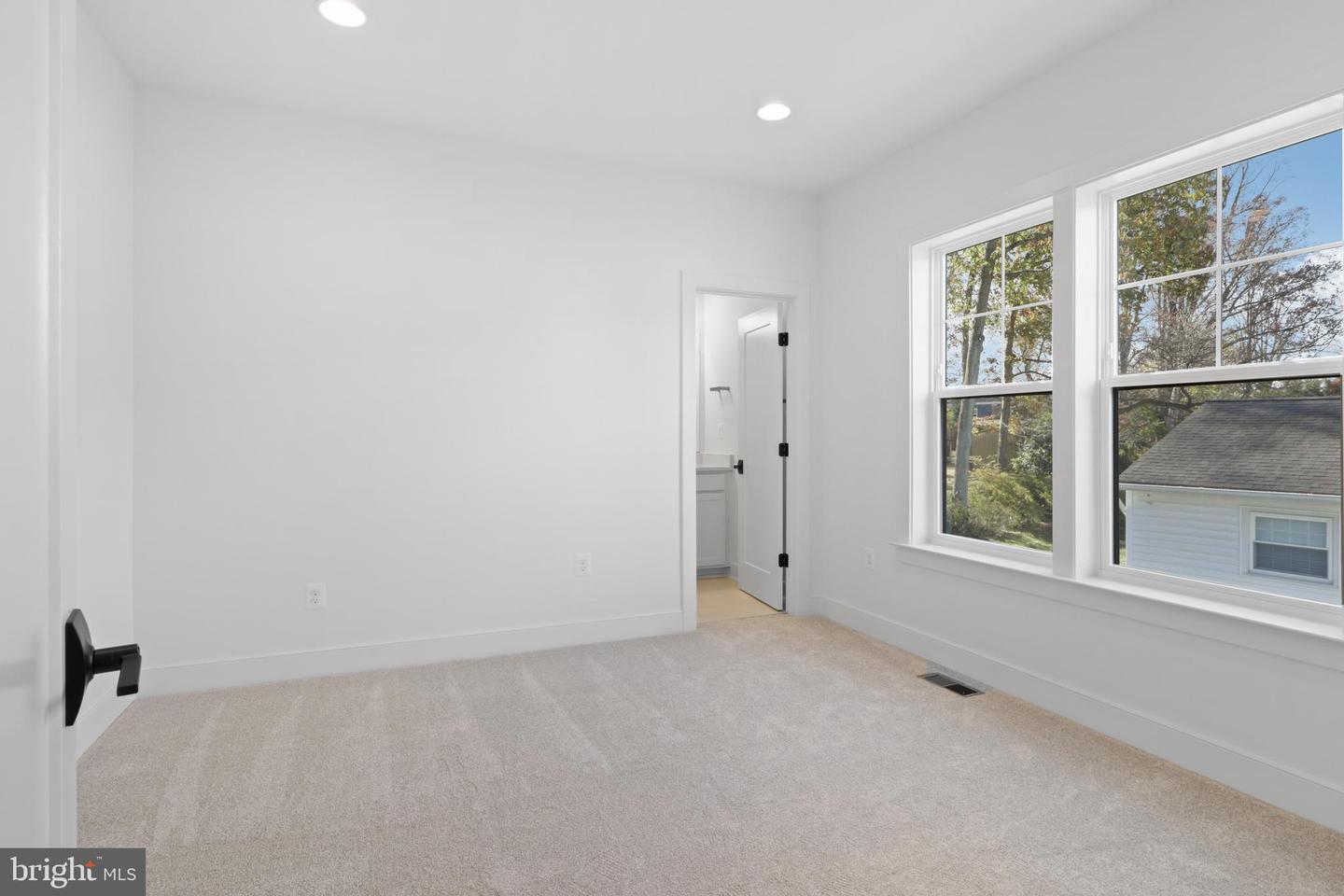 7416 SPORTSMAN DR, FALLS CHURCH, Virginia 22043, 4 Bedrooms Bedrooms, ,4 BathroomsBathrooms,Residential,For sale,7416 SPORTSMAN DR,VAFX2273578 MLS # VAFX2273578