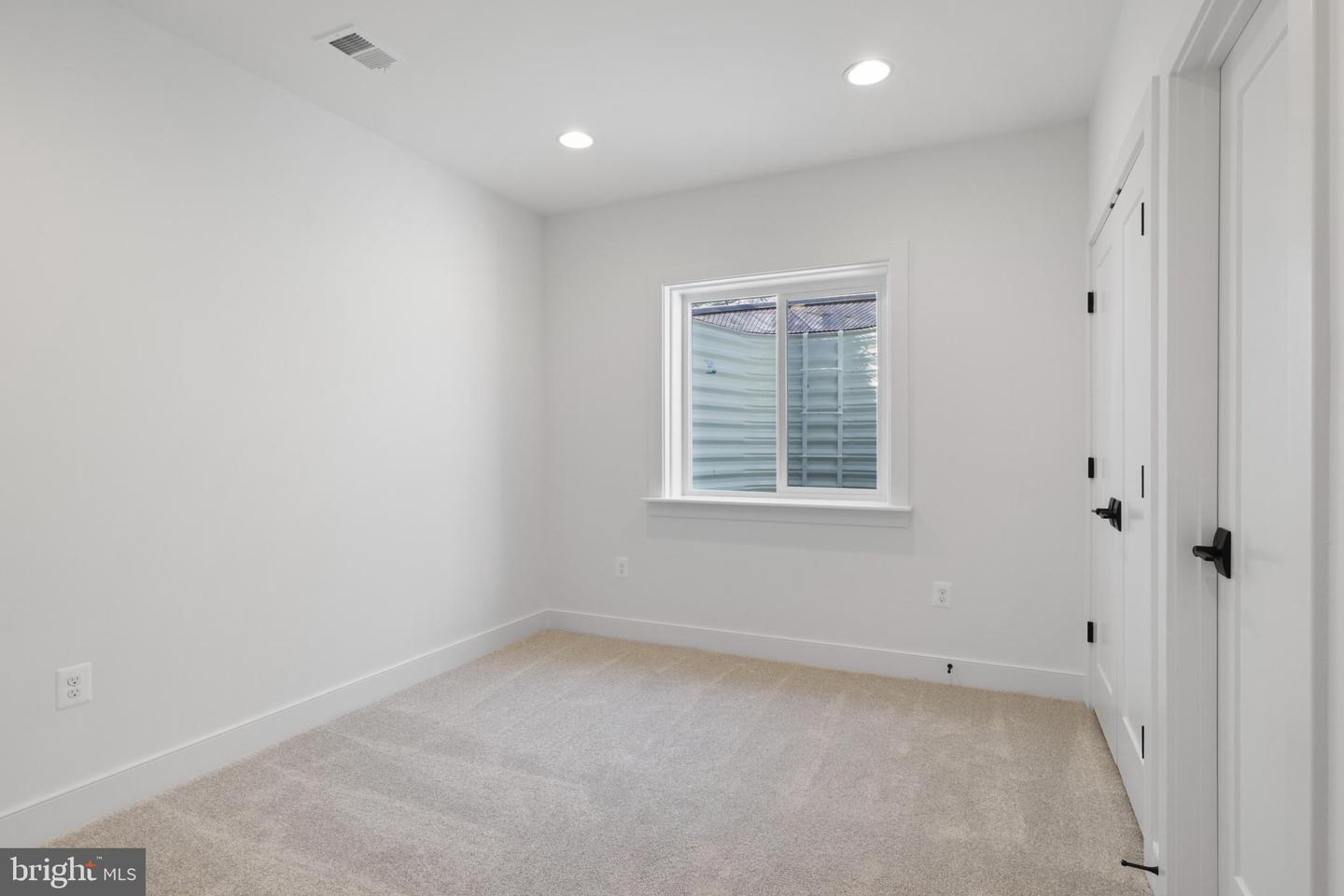7416 SPORTSMAN DR, FALLS CHURCH, Virginia 22043, 4 Bedrooms Bedrooms, ,4 BathroomsBathrooms,Residential,For sale,7416 SPORTSMAN DR,VAFX2273578 MLS # VAFX2273578