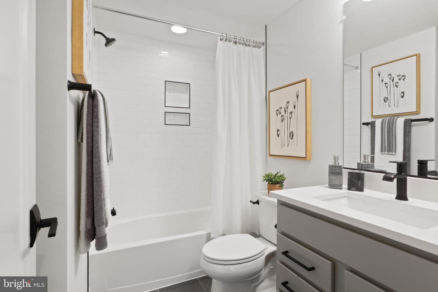 7416 SPORTSMAN DR, FALLS CHURCH, Virginia 22043, 4 Bedrooms Bedrooms, ,4 BathroomsBathrooms,Residential,For sale,7416 SPORTSMAN DR,VAFX2273578 MLS # VAFX2273578