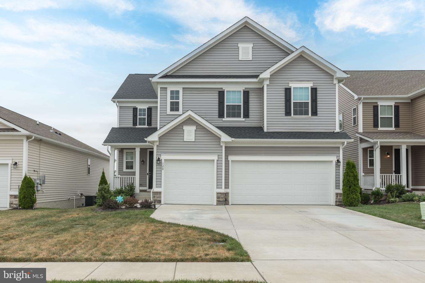 128 RAVEN OAKS DR, WINCHESTER, Virginia 22602, 4 Bedrooms Bedrooms, ,2 BathroomsBathrooms,Residential,For sale,128 RAVEN OAKS DR,VAFV2035910 MLS # VAFV2035910