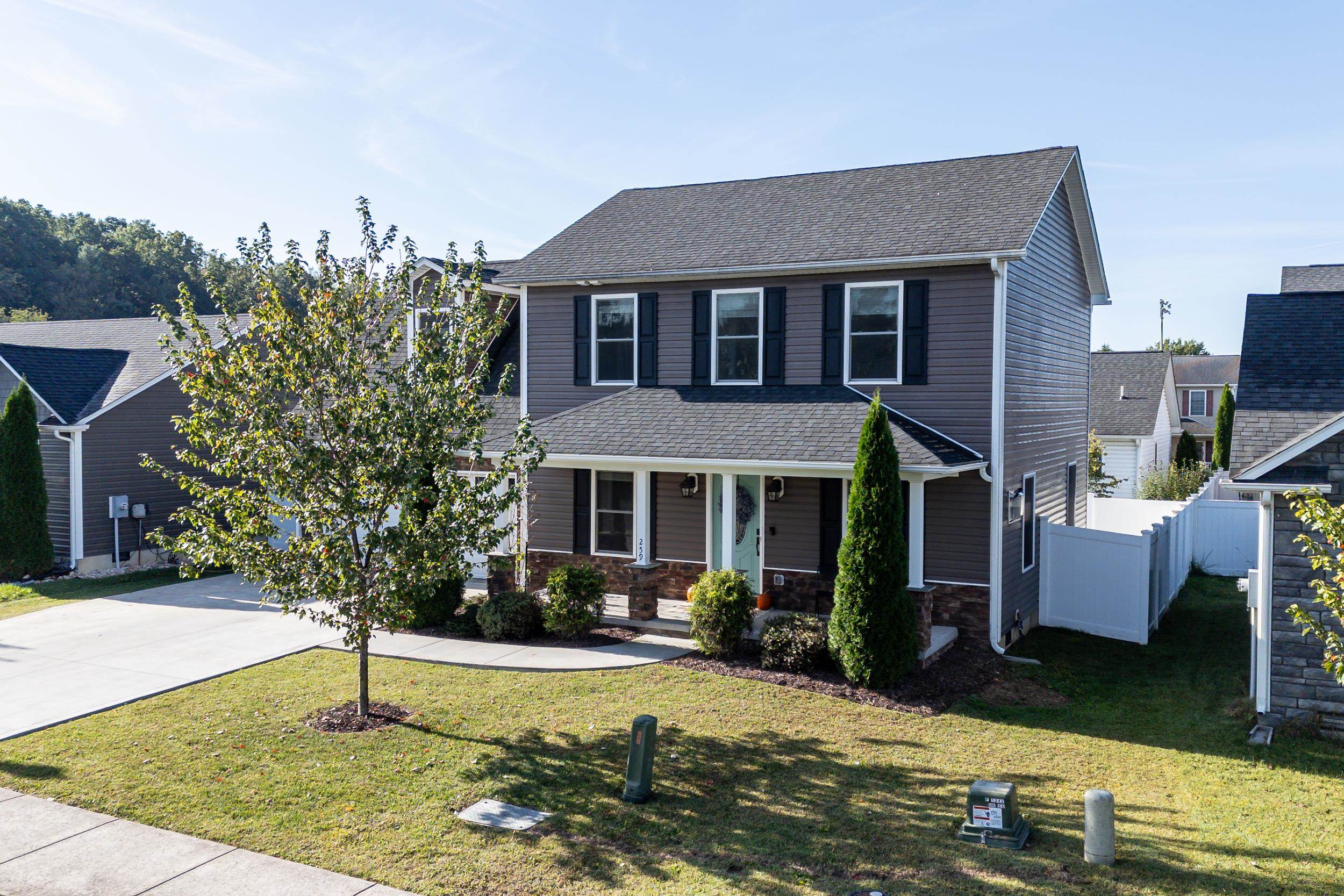 259 DYLAN CIR, BRIDGEWATER, Virginia 22812, 4 Bedrooms Bedrooms, ,2 BathroomsBathrooms,Residential,259 DYLAN CIR,669856 MLS # 669856