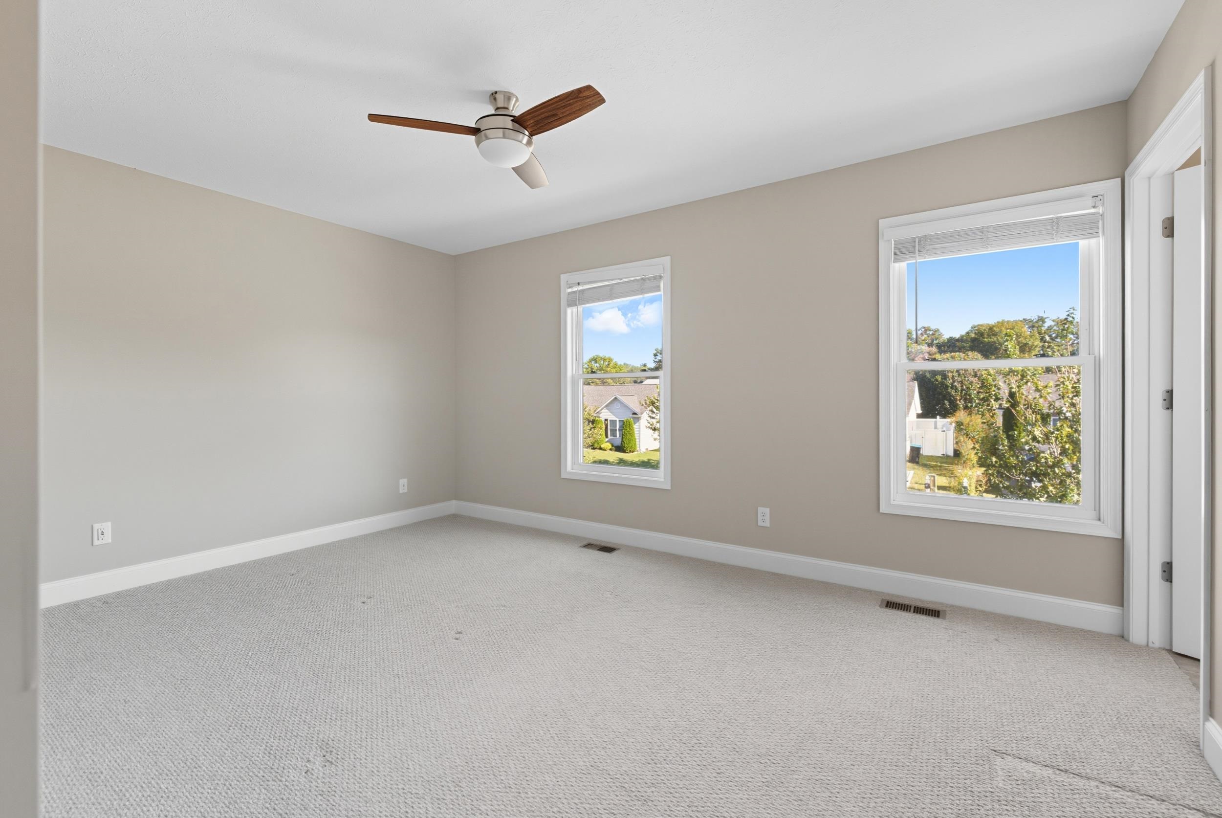 259 DYLAN CIR, BRIDGEWATER, Virginia 22812, 4 Bedrooms Bedrooms, ,2 BathroomsBathrooms,Residential,259 DYLAN CIR,669856 MLS # 669856