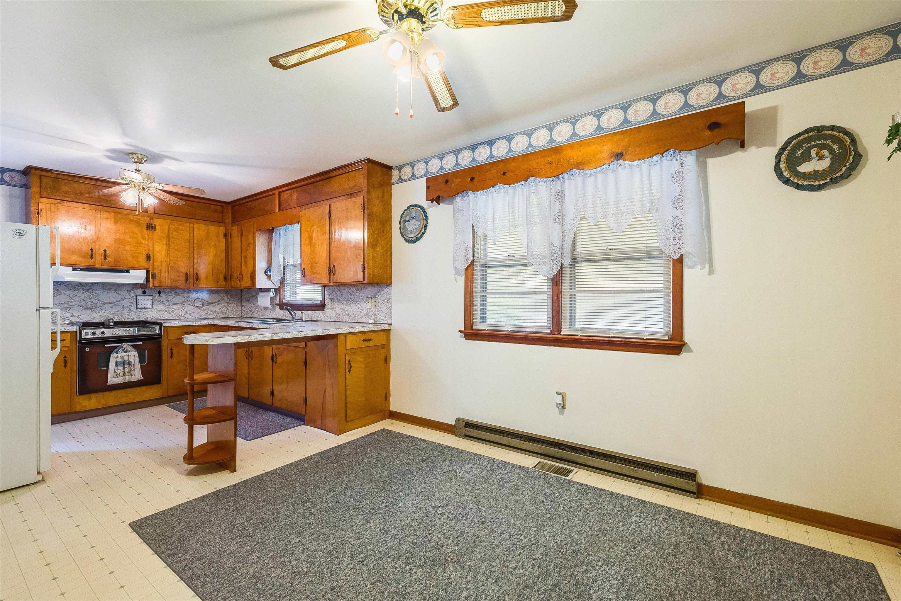 16 SUNDANCE RETREAT LN, NEW MARKET, Virginia 22844, 3 Bedrooms Bedrooms, ,2 BathroomsBathrooms,Residential,16 SUNDANCE RETREAT LN,669860 MLS # 669860