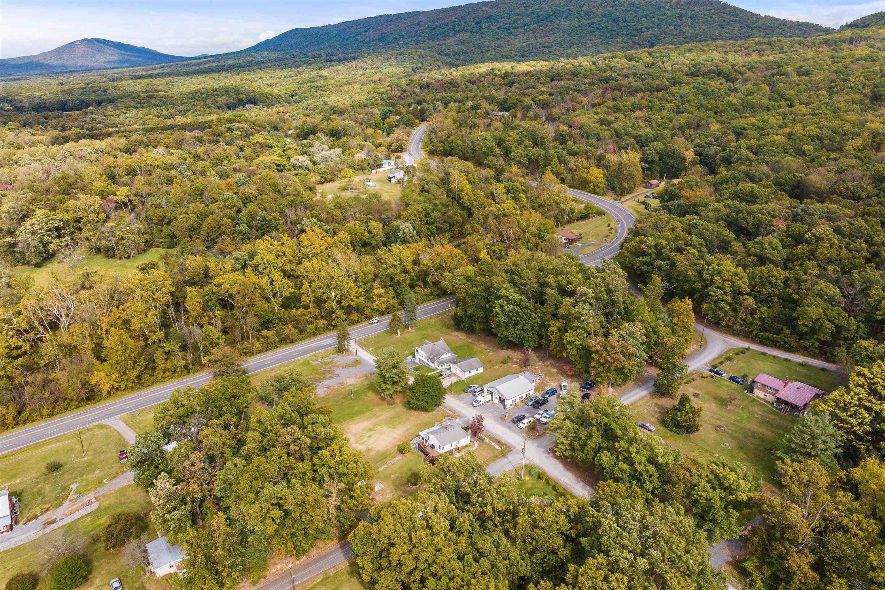 16 SUNDANCE RETREAT LN, NEW MARKET, Virginia 22844, 3 Bedrooms Bedrooms, ,2 BathroomsBathrooms,Residential,16 SUNDANCE RETREAT LN,669860 MLS # 669860