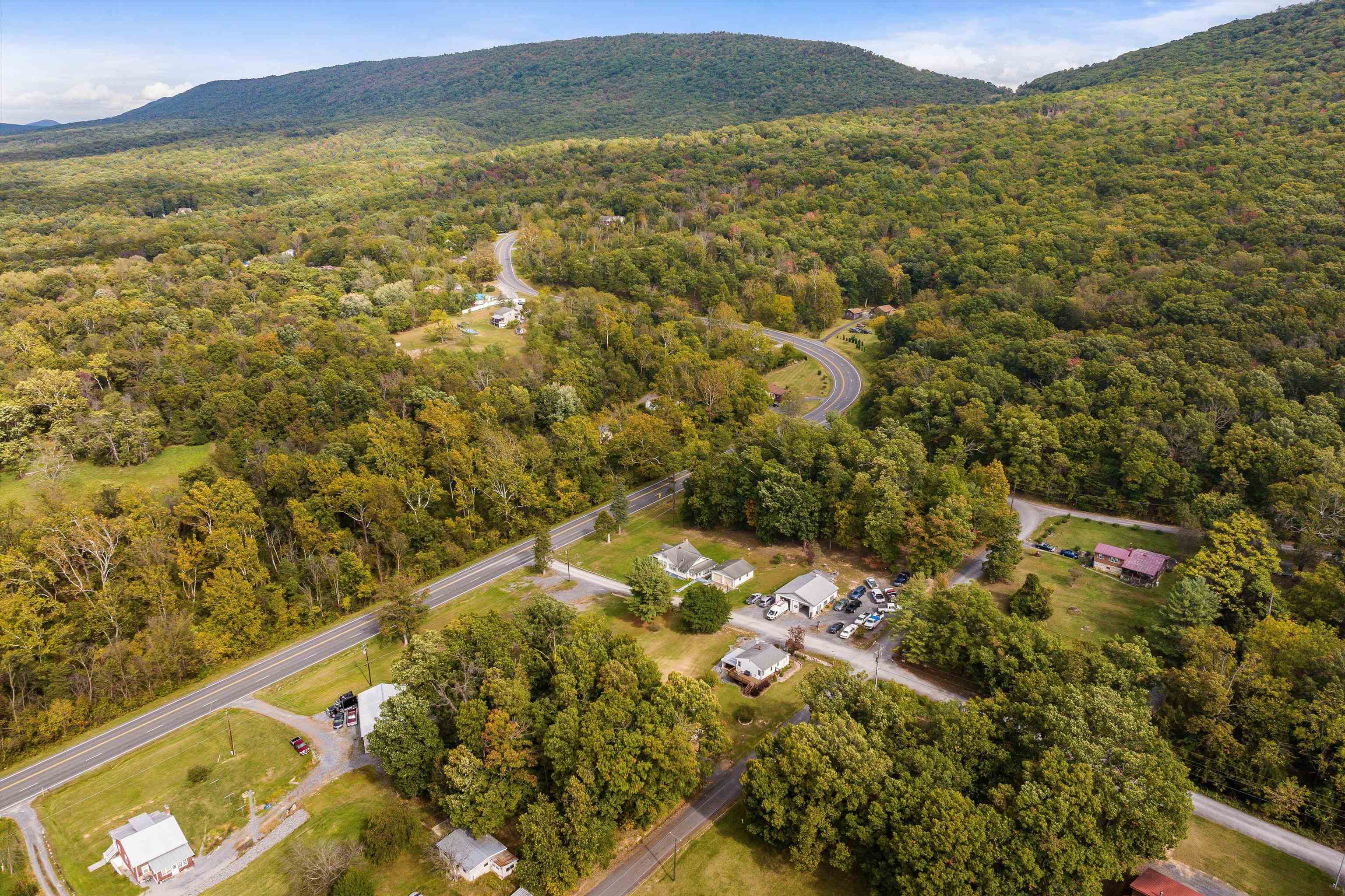 16 SUNDANCE RETREAT LN, NEW MARKET, Virginia 22844, 3 Bedrooms Bedrooms, ,2 BathroomsBathrooms,Residential,16 SUNDANCE RETREAT LN,669860 MLS # 669860