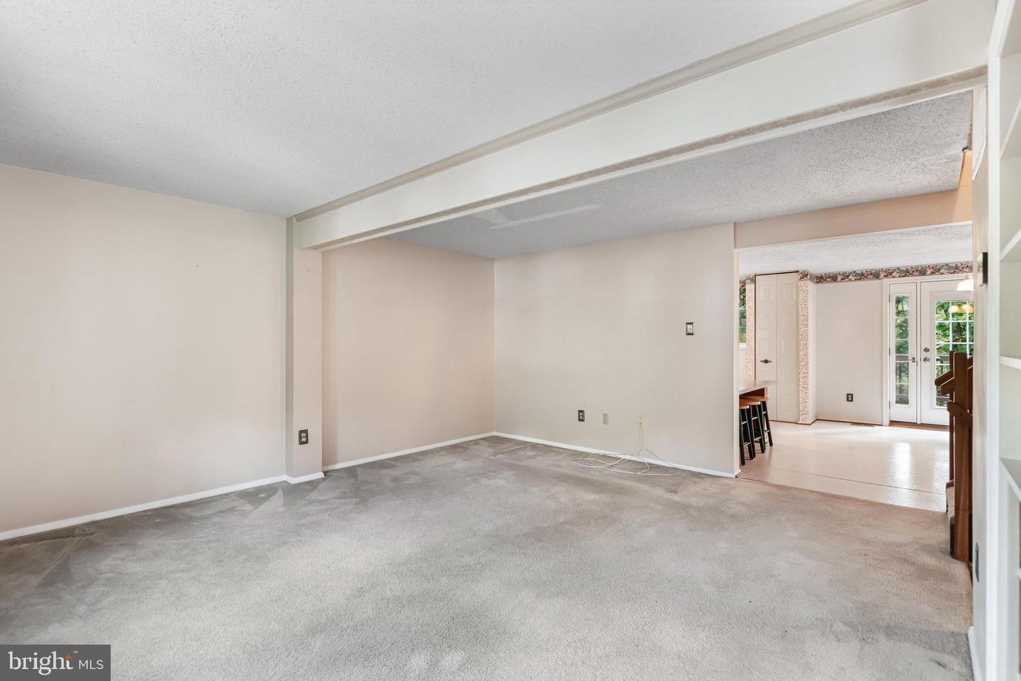 5825 HIGH BLUFF CT, BURKE, Virginia 22015, 3 Bedrooms Bedrooms, ,1 BathroomBathrooms,Residential,For sale,5825 HIGH BLUFF CT,VAFX2265826 MLS # VAFX2265826