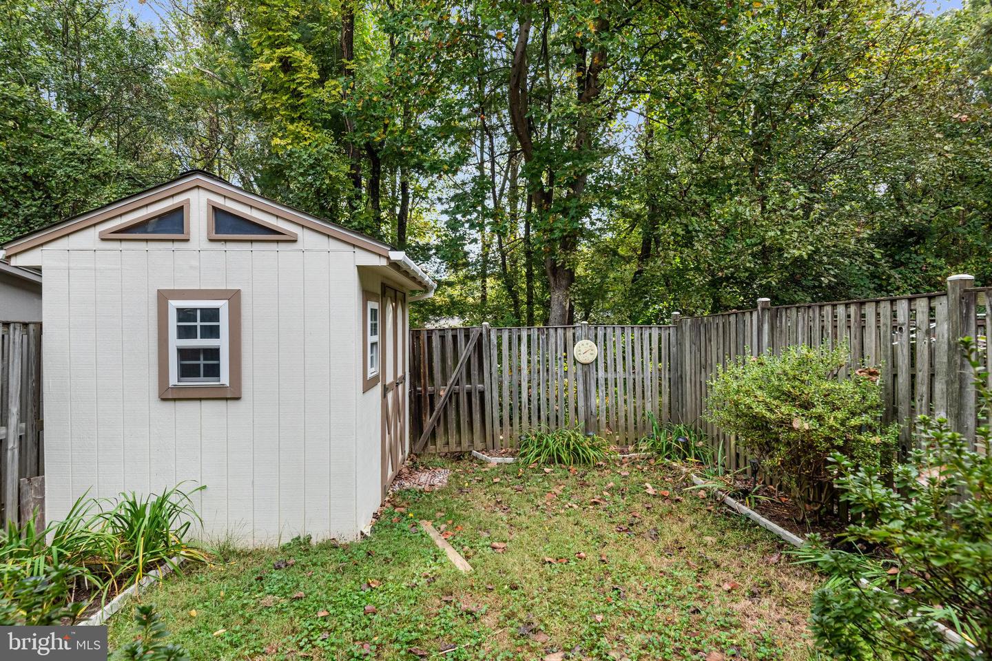 5825 HIGH BLUFF CT, BURKE, Virginia 22015, 3 Bedrooms Bedrooms, ,1 BathroomBathrooms,Residential,For sale,5825 HIGH BLUFF CT,VAFX2265826 MLS # VAFX2265826