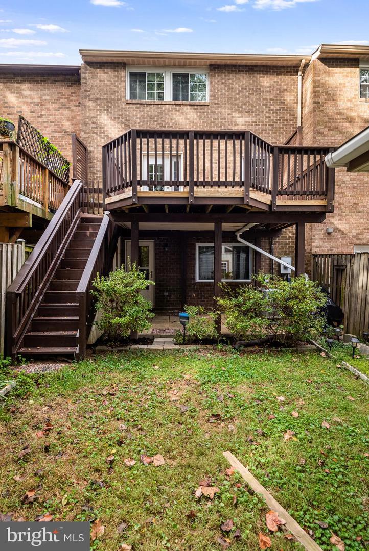 5825 HIGH BLUFF CT, BURKE, Virginia 22015, 3 Bedrooms Bedrooms, ,1 BathroomBathrooms,Residential,For sale,5825 HIGH BLUFF CT,VAFX2265826 MLS # VAFX2265826