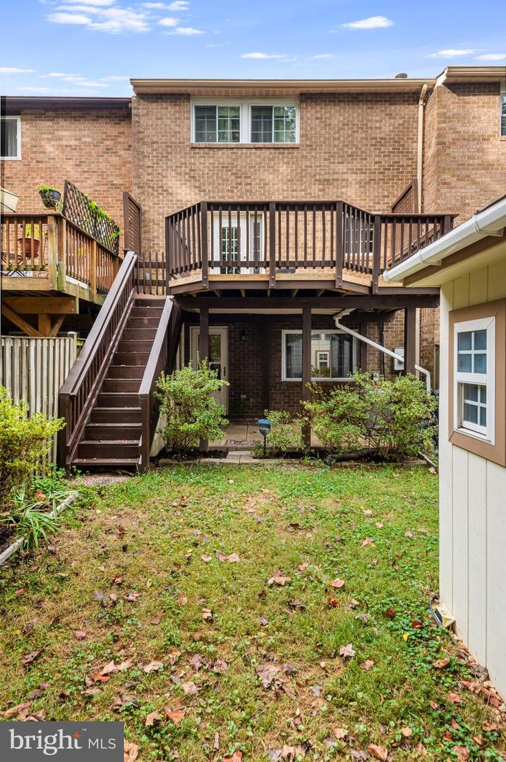 5825 HIGH BLUFF CT, BURKE, Virginia 22015, 3 Bedrooms Bedrooms, ,1 BathroomBathrooms,Residential,For sale,5825 HIGH BLUFF CT,VAFX2265826 MLS # VAFX2265826