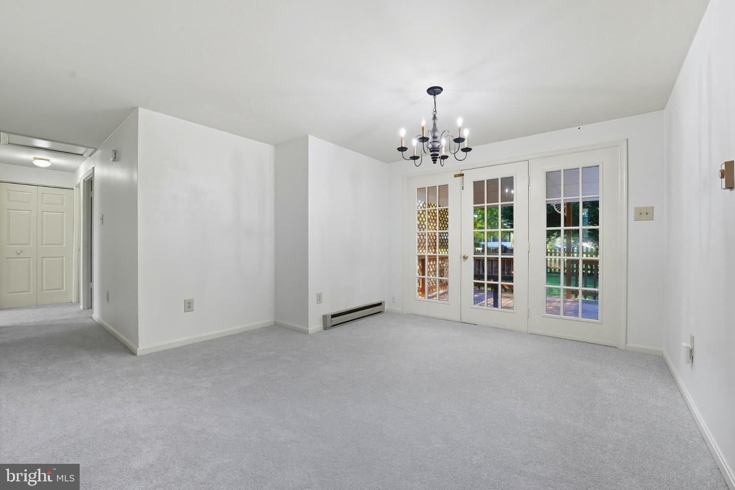 916 BROADVIEW AVE, WARRENTON, Virginia 20186, 3 Bedrooms Bedrooms, 8 Rooms Rooms,2 BathroomsBathrooms,Residential,For sale,916 BROADVIEW AVE,VAFQ2018296 MLS # VAFQ2018296