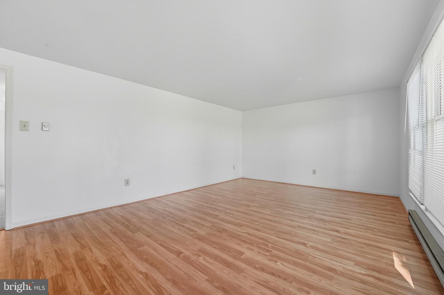 916 BROADVIEW AVE, WARRENTON, Virginia 20186, 3 Bedrooms Bedrooms, 8 Rooms Rooms,2 BathroomsBathrooms,Residential,For sale,916 BROADVIEW AVE,VAFQ2018296 MLS # VAFQ2018296