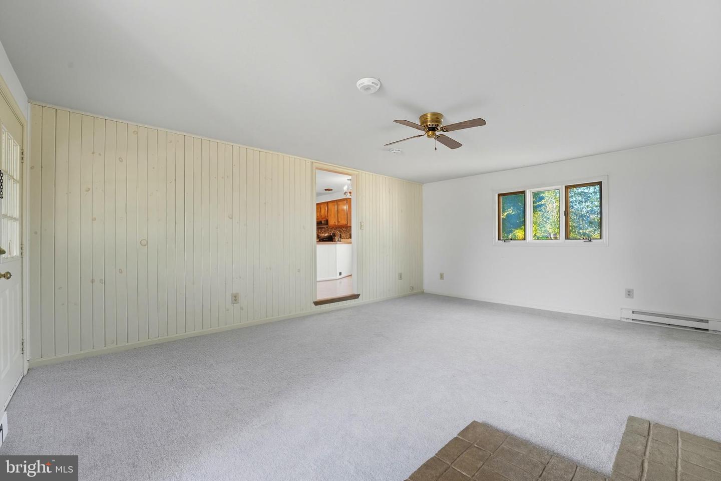 916 BROADVIEW AVE, WARRENTON, Virginia 20186, 3 Bedrooms Bedrooms, 8 Rooms Rooms,2 BathroomsBathrooms,Residential,For sale,916 BROADVIEW AVE,VAFQ2018296 MLS # VAFQ2018296