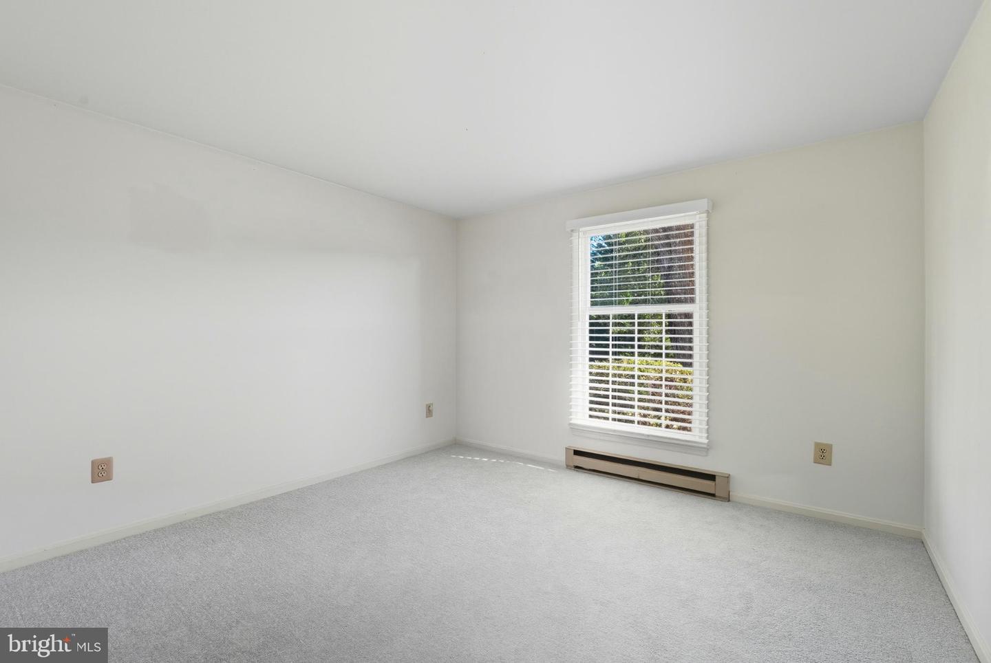 916 BROADVIEW AVE, WARRENTON, Virginia 20186, 3 Bedrooms Bedrooms, 8 Rooms Rooms,2 BathroomsBathrooms,Residential,For sale,916 BROADVIEW AVE,VAFQ2018296 MLS # VAFQ2018296