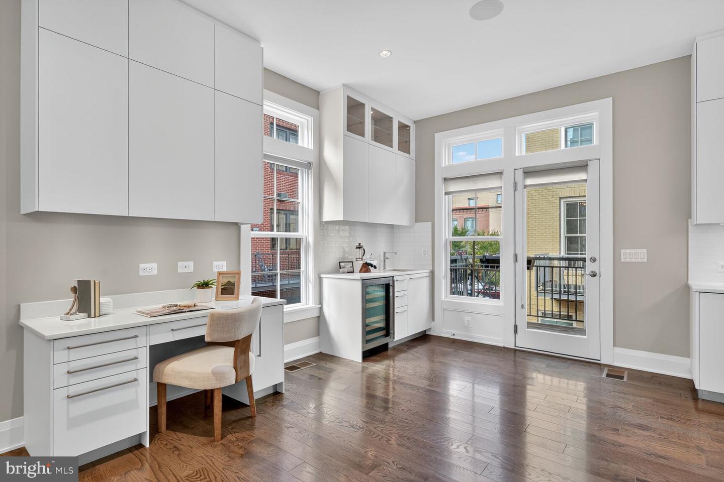 19 PIONEER MILL WAY, ALEXANDRIA, Virginia 22314, 4 Bedrooms Bedrooms, 9 Rooms Rooms,4 BathroomsBathrooms,Residential,For sale,19 PIONEER MILL WAY,VAAX2049840 MLS # VAAX2049840