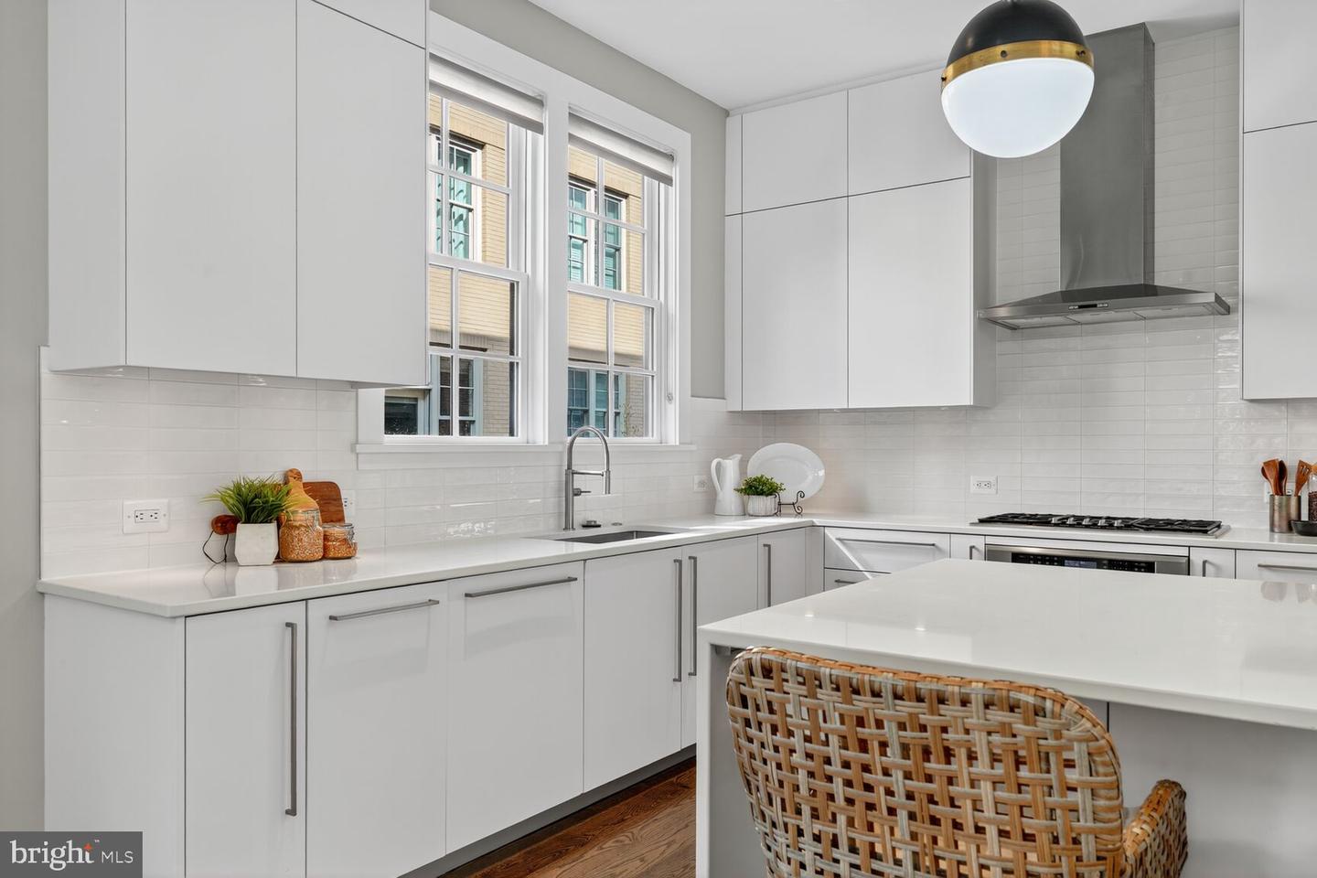 19 PIONEER MILL WAY, ALEXANDRIA, Virginia 22314, 4 Bedrooms Bedrooms, 9 Rooms Rooms,4 BathroomsBathrooms,Residential,For sale,19 PIONEER MILL WAY,VAAX2049840 MLS # VAAX2049840