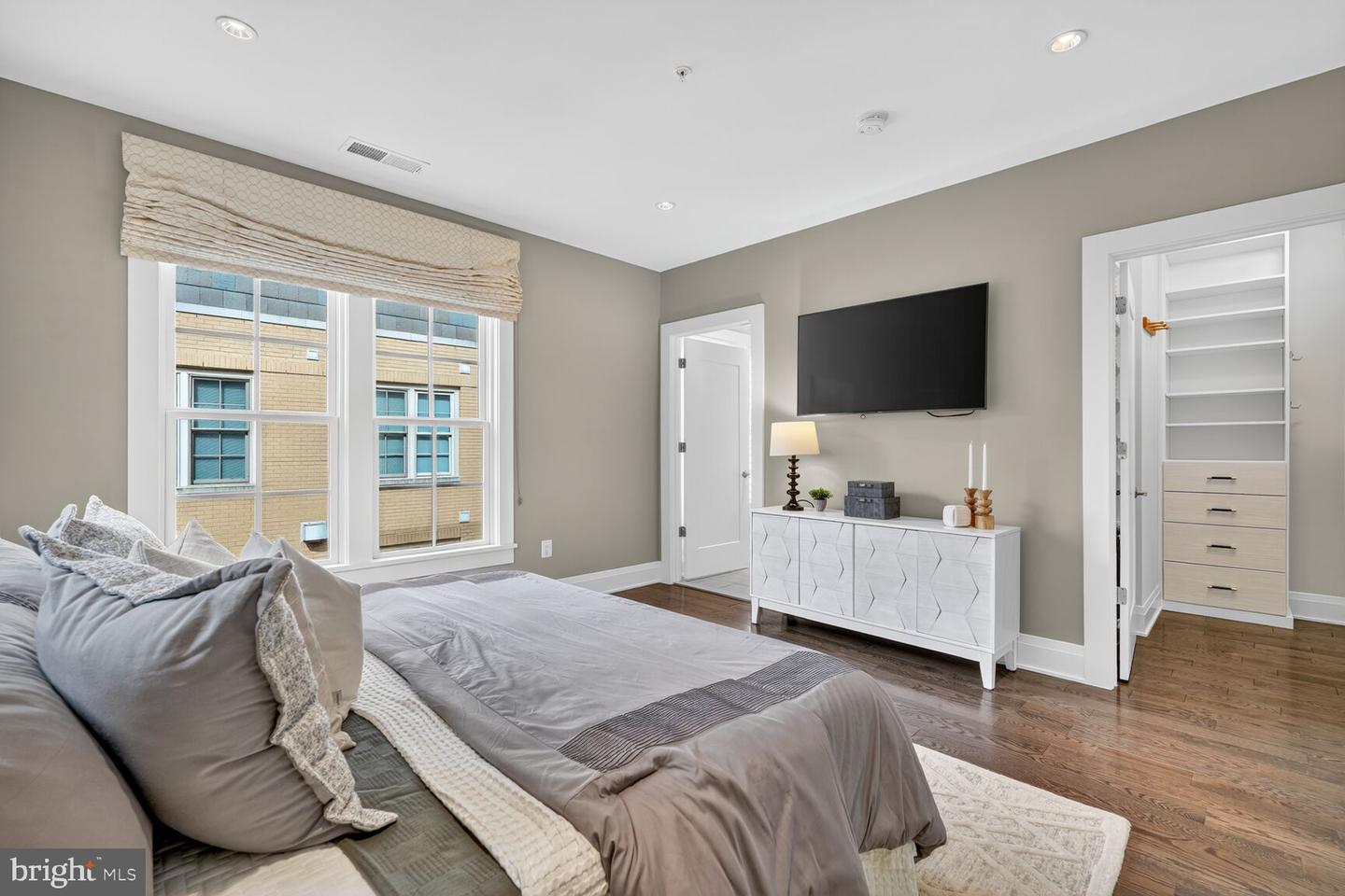 19 PIONEER MILL WAY, ALEXANDRIA, Virginia 22314, 4 Bedrooms Bedrooms, 9 Rooms Rooms,4 BathroomsBathrooms,Residential,For sale,19 PIONEER MILL WAY,VAAX2049840 MLS # VAAX2049840