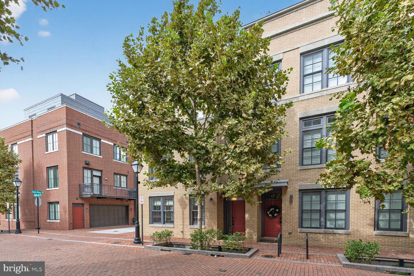 19 PIONEER MILL WAY, ALEXANDRIA, Virginia 22314, 4 Bedrooms Bedrooms, 9 Rooms Rooms,4 BathroomsBathrooms,Residential,For sale,19 PIONEER MILL WAY,VAAX2049840 MLS # VAAX2049840